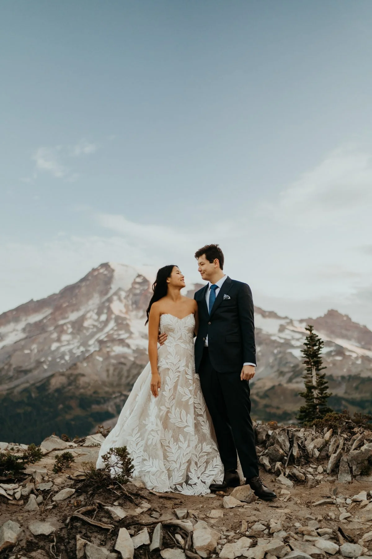 mt-rainier-sunrise-hiking-elopement_16.jpg