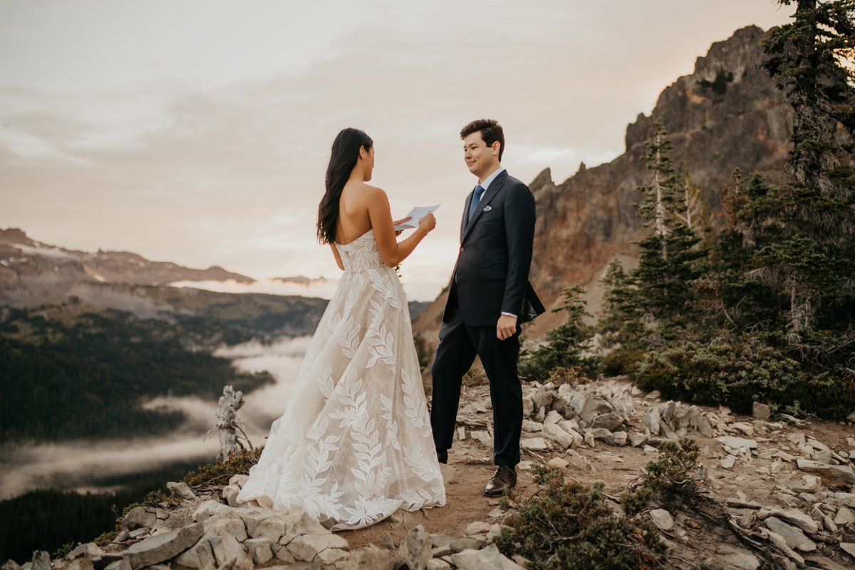 mt-rainier-sunrise-hiking-elopement_21.jpg