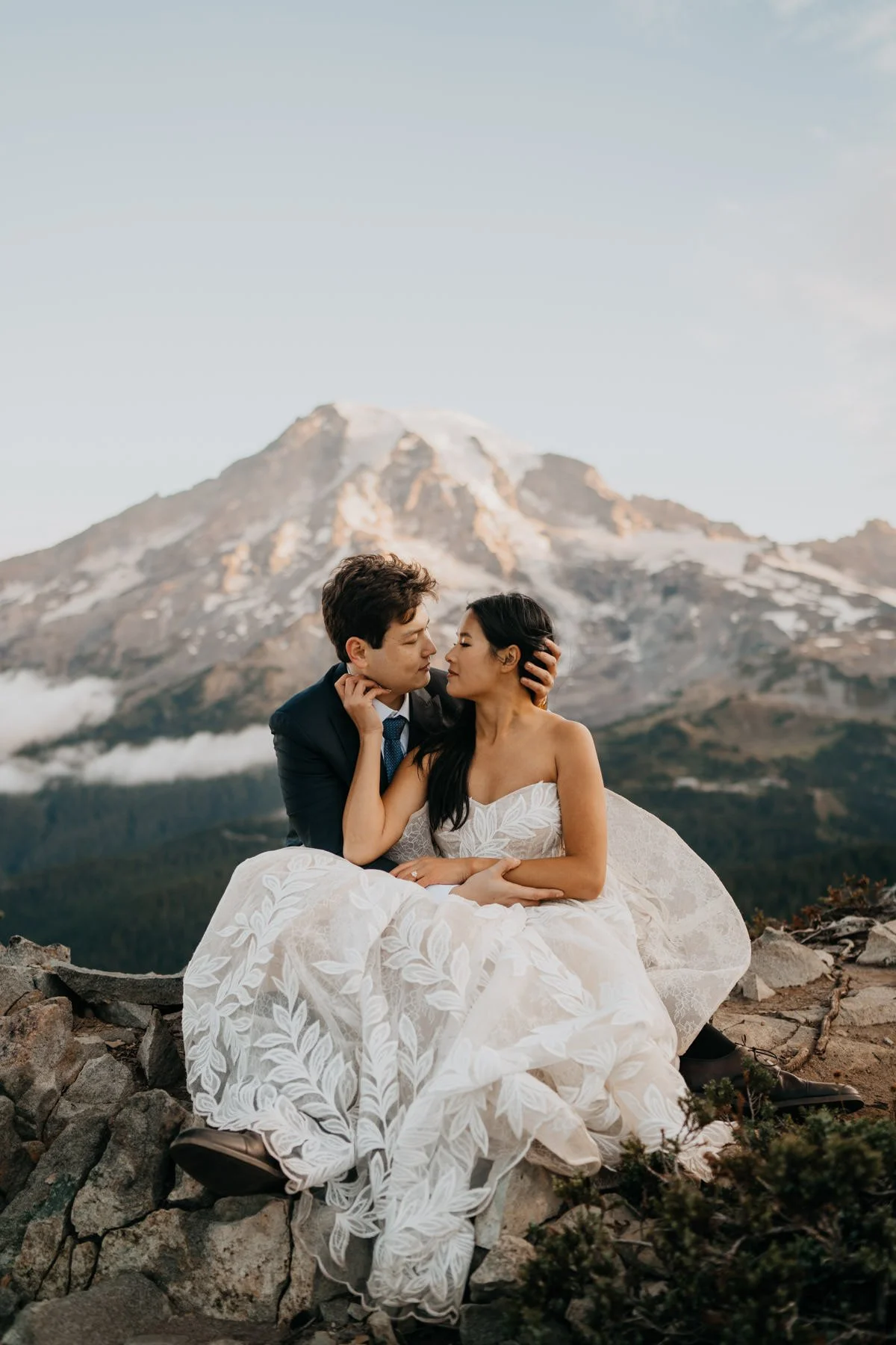 mt-rainier-sunrise-hiking-elopement_36.jpg
