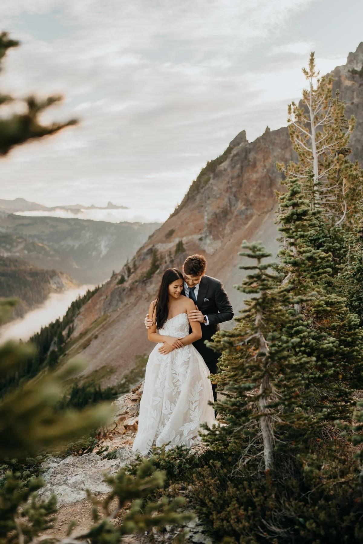 mt-rainier-sunrise-hiking-elopement_48.jpg