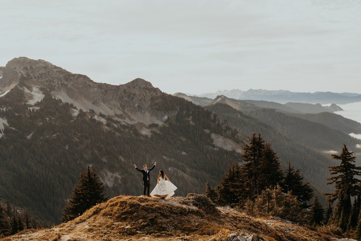 mt-rainier-sunrise-hiking-elopement_60.jpg