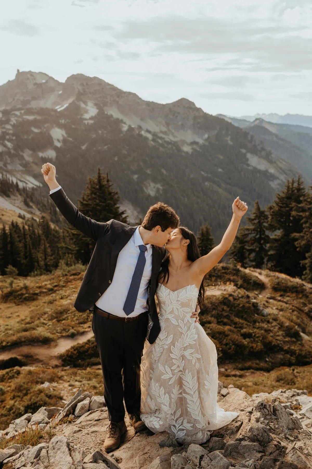 mt-rainier-sunrise-hiking-elopement_62.jpg