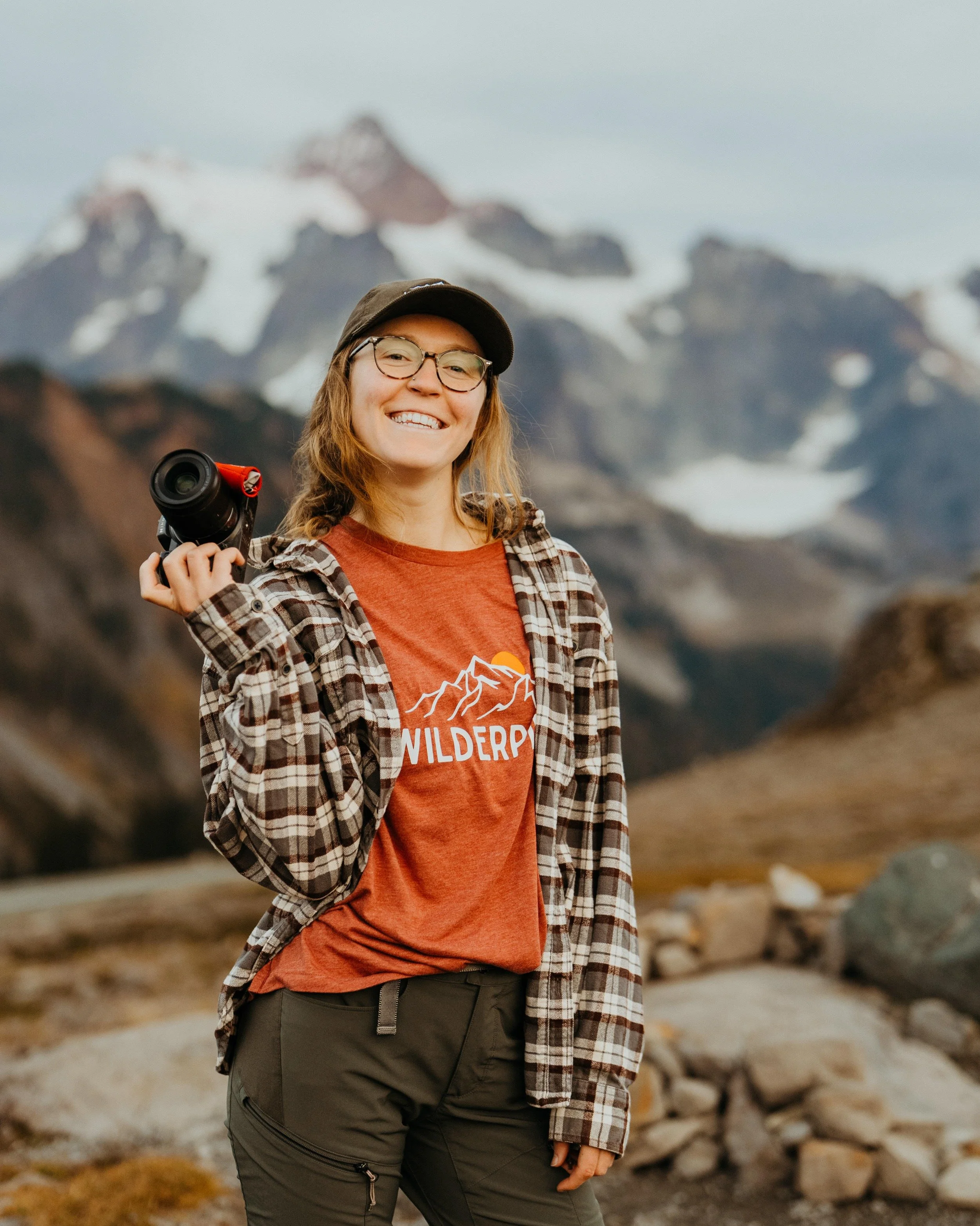 Happy birthday* to Alanna! Multi-talented photographer, climber, adventurer, yogi and newly certified massage therapist&mdash;you bring so much peace and joy to people and help make amazing memories. Thank you for being you 🧡

*slightly belated!