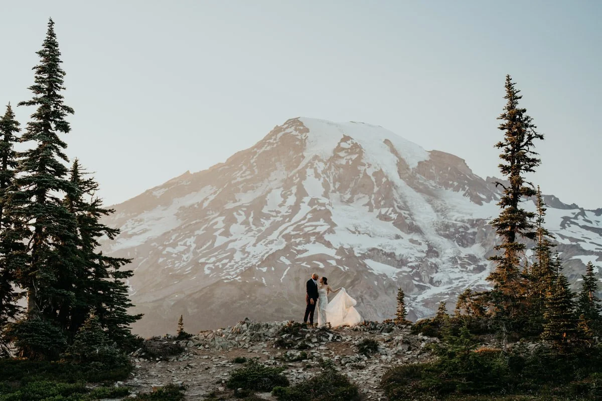mt-rainier-sunset-hiking-elopement_25.jpg