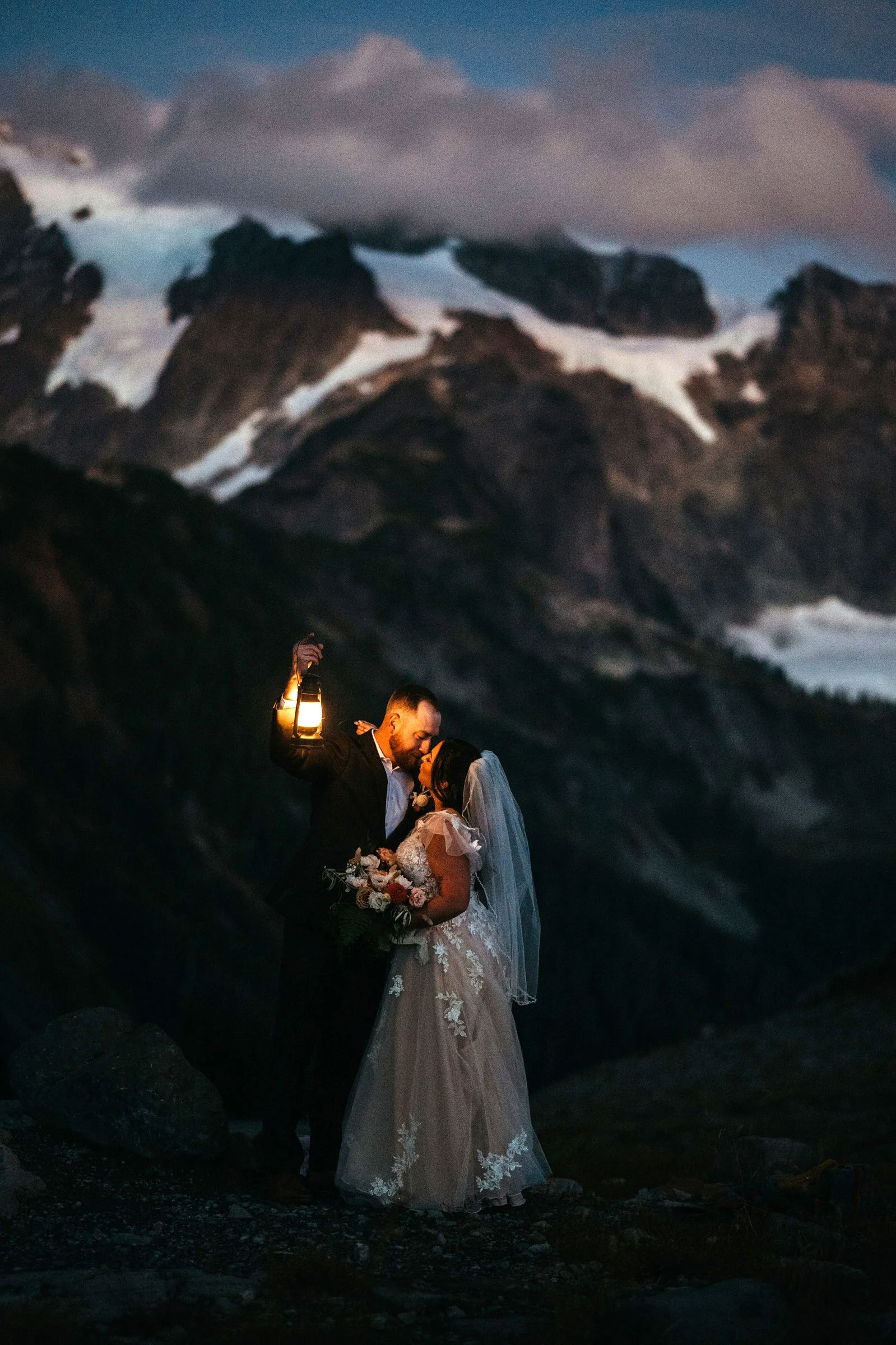 artist-point-elopement-night-portraits (1).jpg