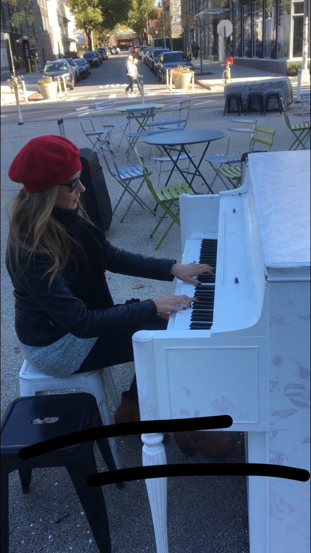  Street performance  in Brooklyn, New York 2018. 