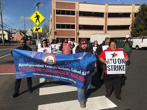 Today and yesterday, Local 689 members were out marching in force in Leesburg.

After nearly a month on strike, our members are holding #ATUStrong for a contract that treats them with the dignity and respect they have earned.

Now is the time for @lo