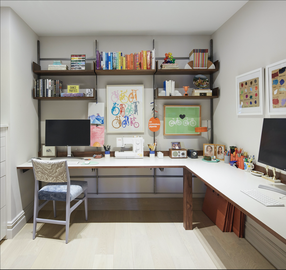 DOWNTOWN COLOR STYLE — HALLIDAY GREER