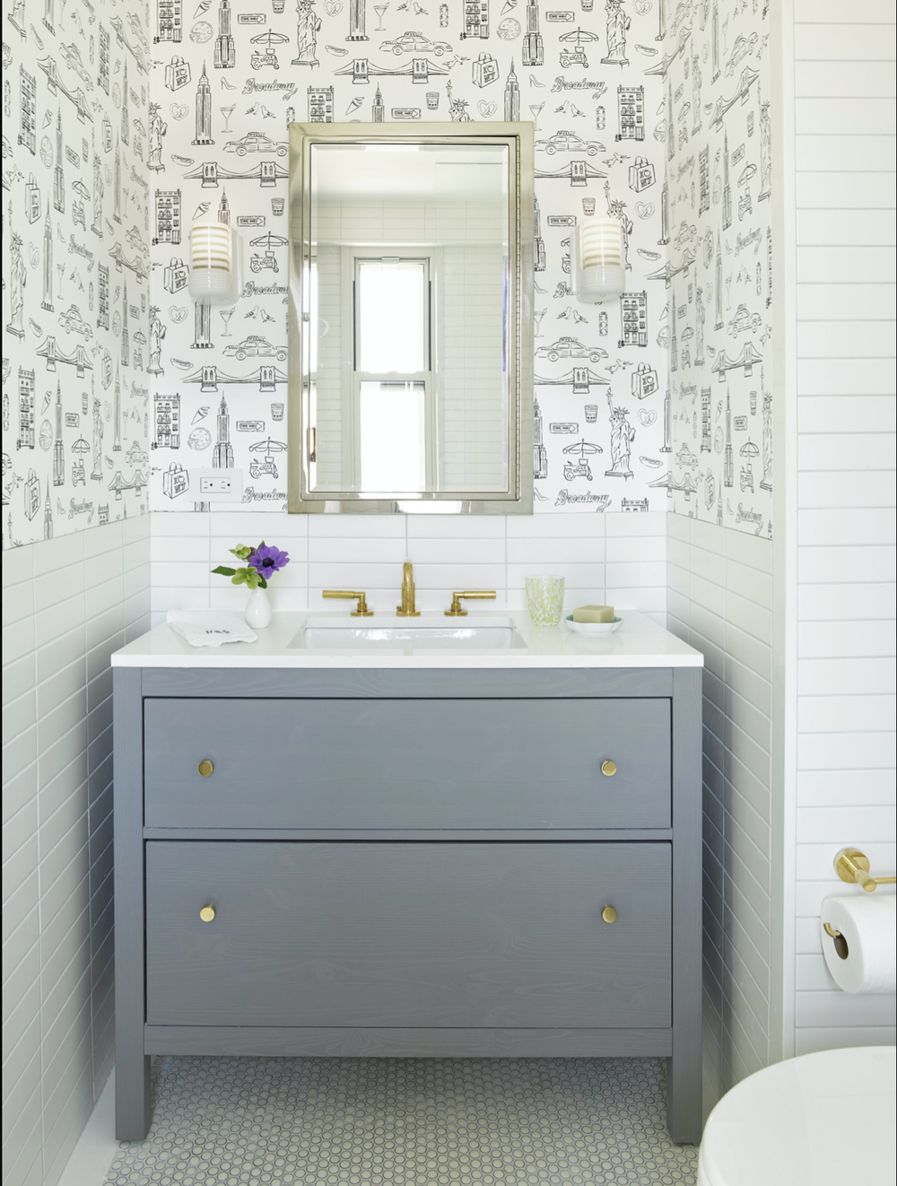 DOWNTOWN COLOR STYLE — HALLIDAY GREER