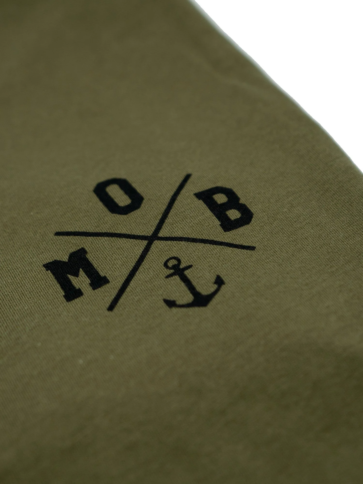 ANCHORED V2 - TEE olive front logo.jpg
