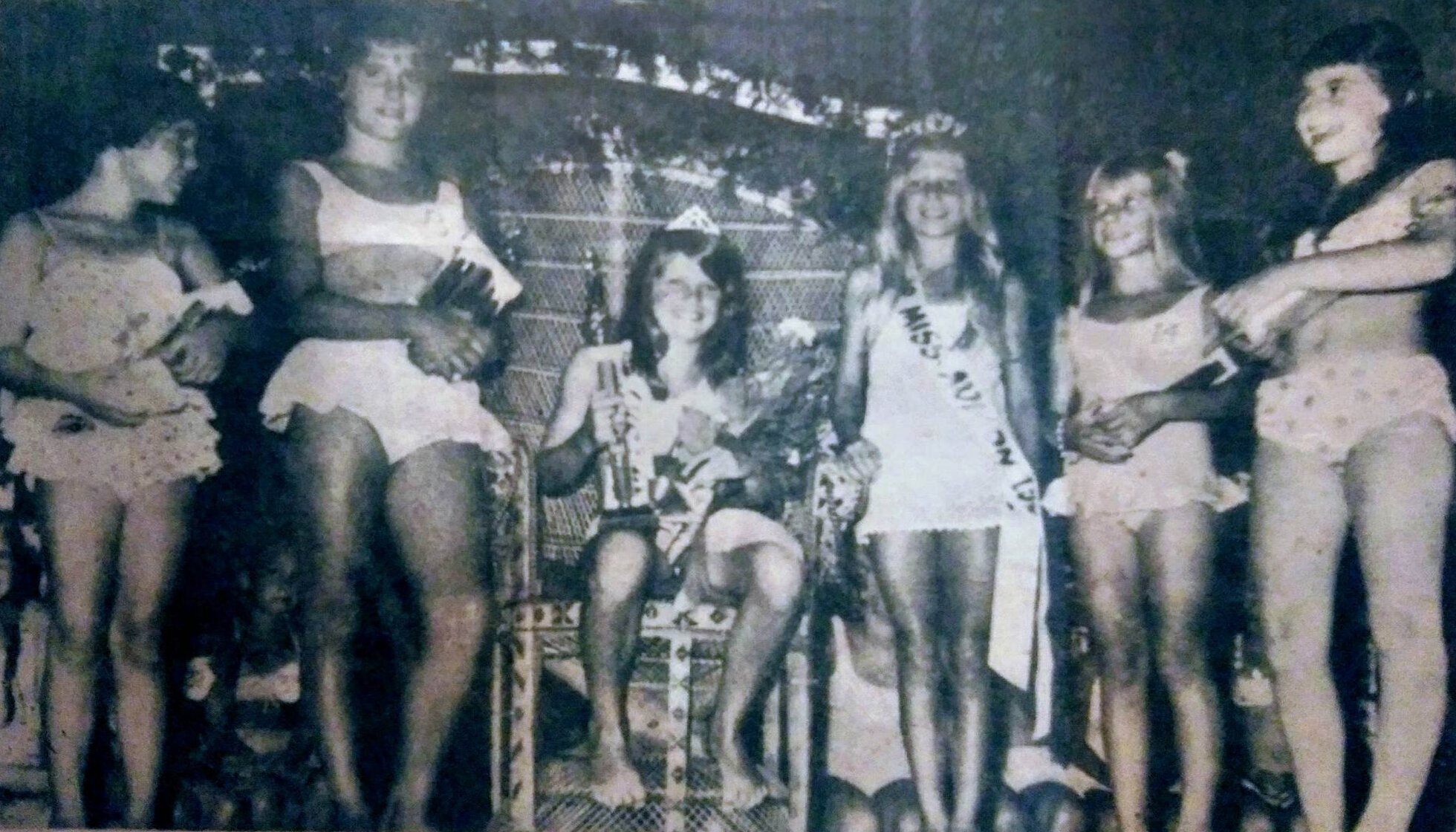 Liz Dougherty is surrounded by her court after winning the Little Miss Avalon title.  Atlantic City Press photo