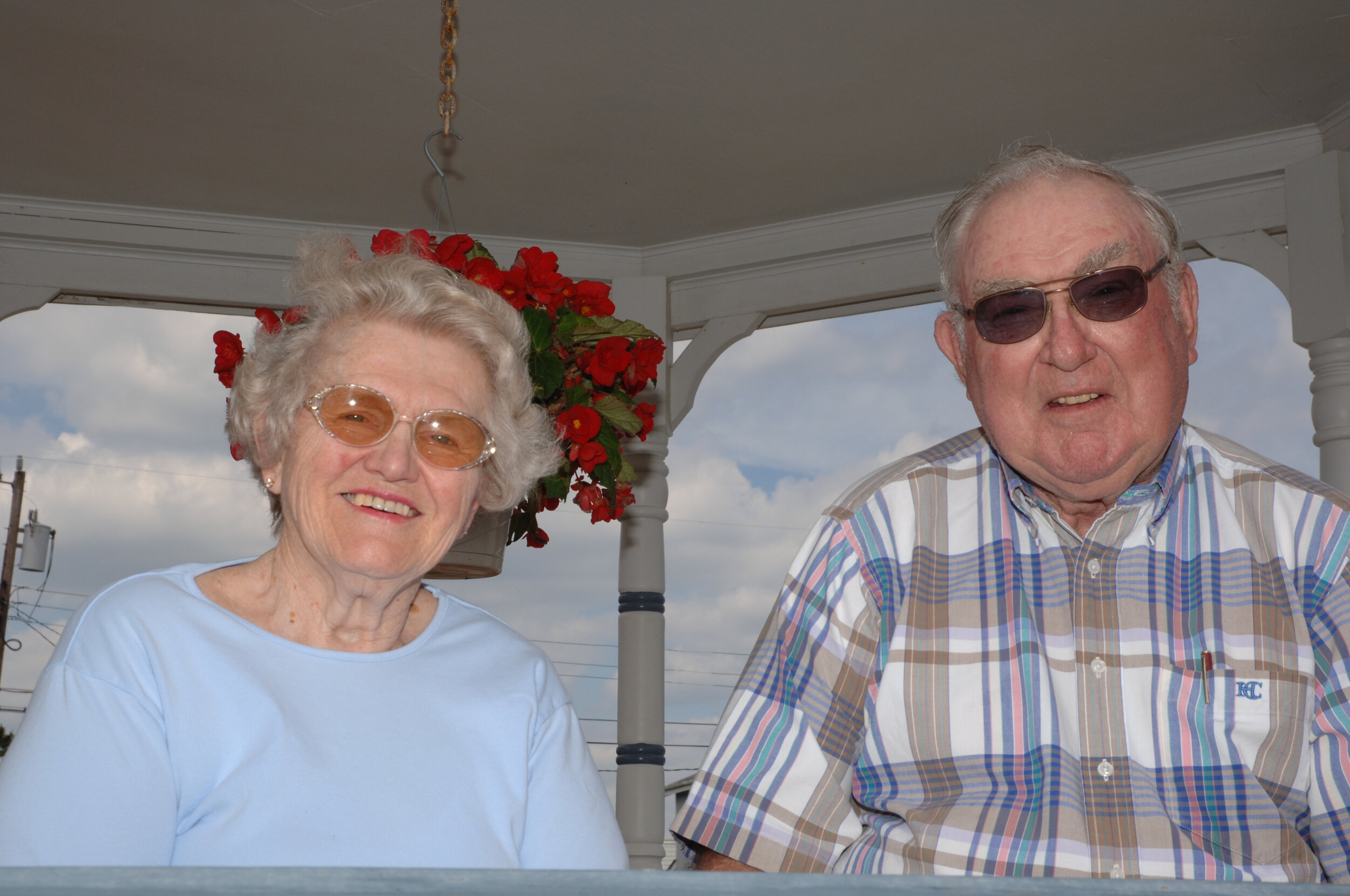 The window is dedicated in honor of Dot and Bill Tozour, and in memory of Lolly Ferguson.