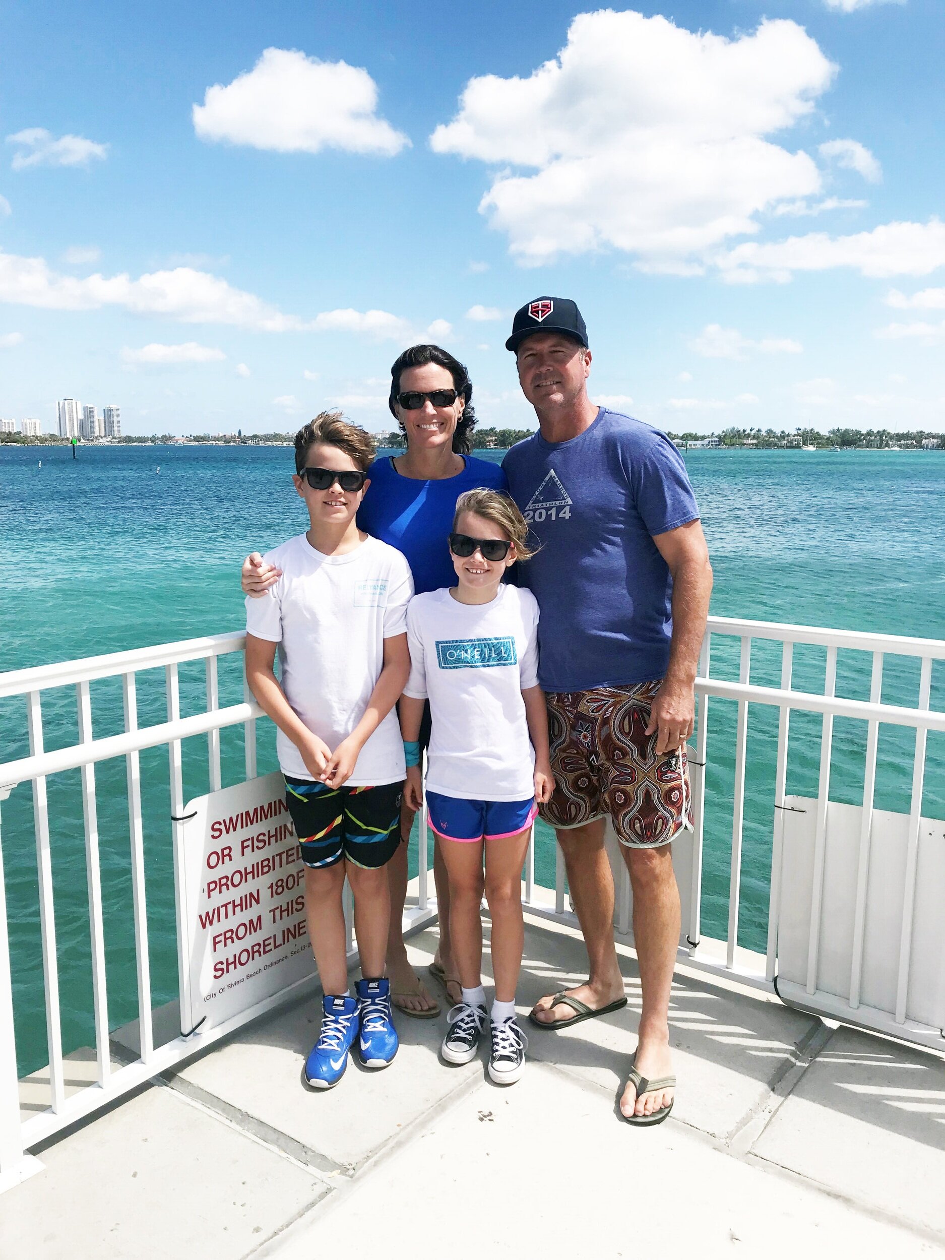 Clint Bunting with his wife Tia and children Gray and Kinzie.