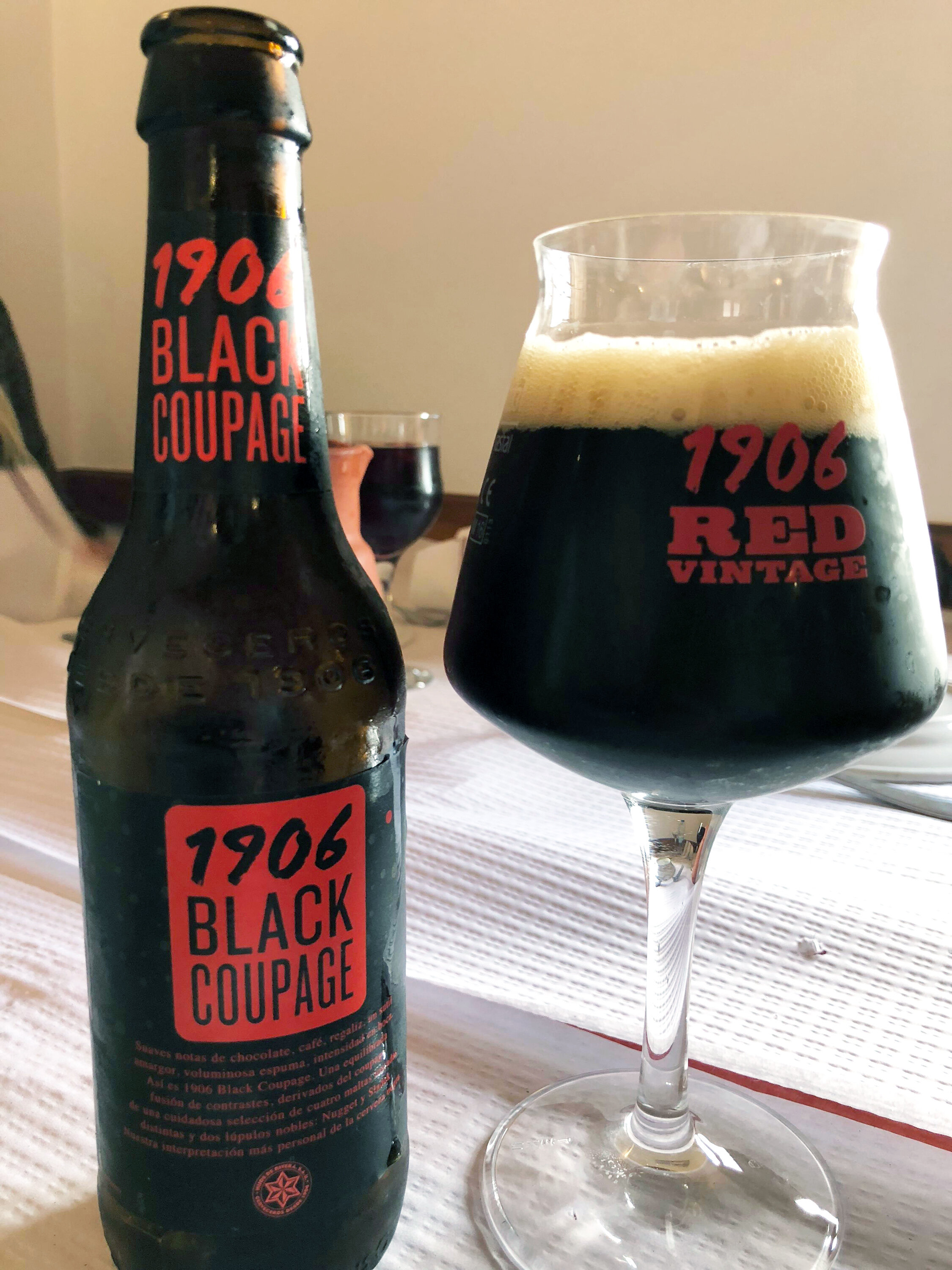 Estrella Galicia “1906” Black Coupage