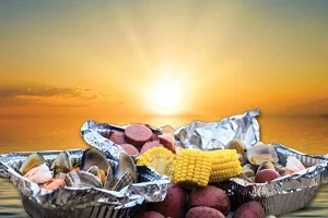 Outdoor Entertaining: Low Country Boil, Meet Jersey Clambake