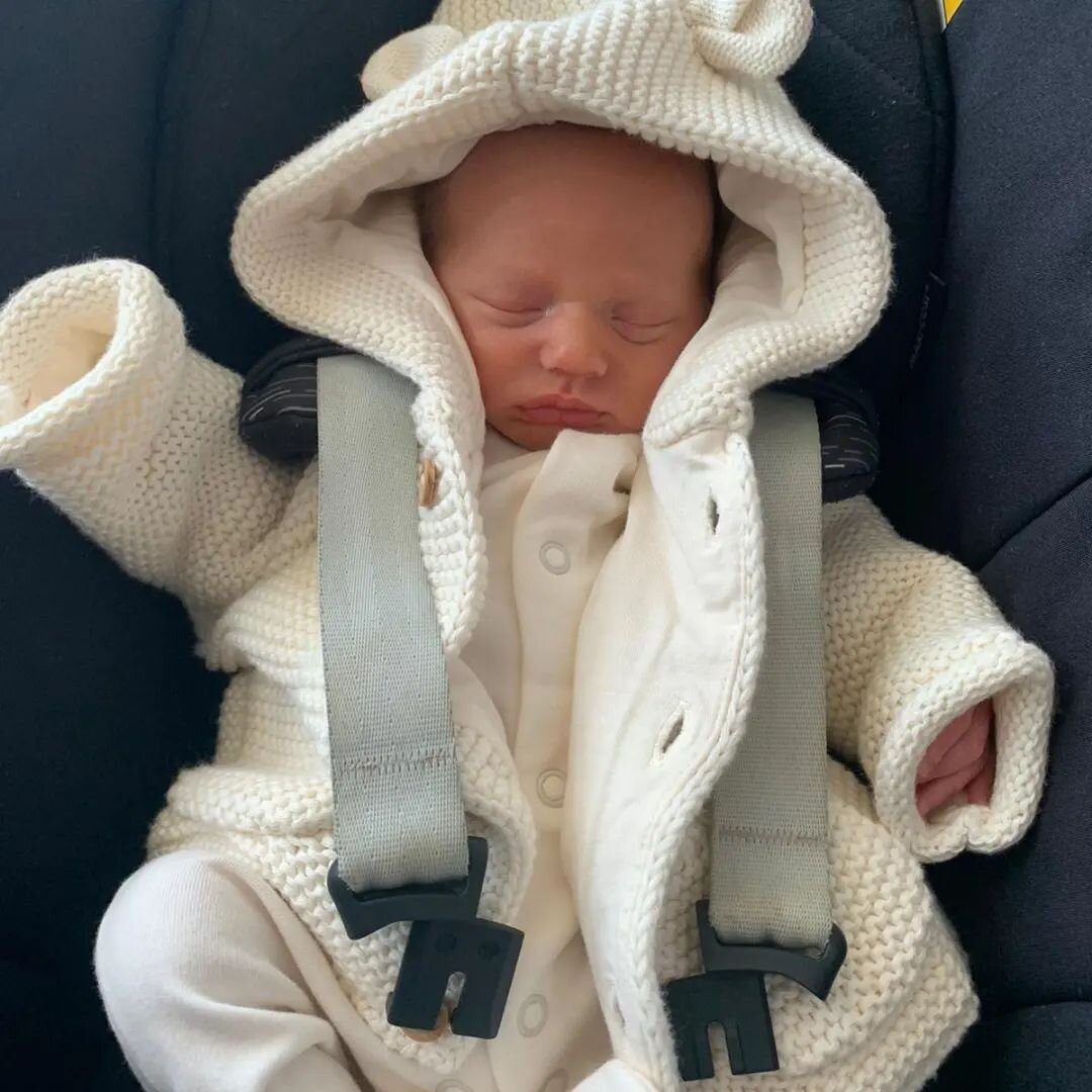 Wilfred River Garbutt born 27th May at 2.12am weighing in at a teeny 5lb 5. 
⠀⠀⠀⠀⠀⠀⠀⠀⠀⠀⠀⠀
Today was such a special day, we got to take our little Wilf home after being in hospital for 8 days 💞🌈⭐
⠀⠀⠀⠀⠀⠀⠀⠀⠀⠀⠀⠀
Wilf gave us a big shock last week arriv