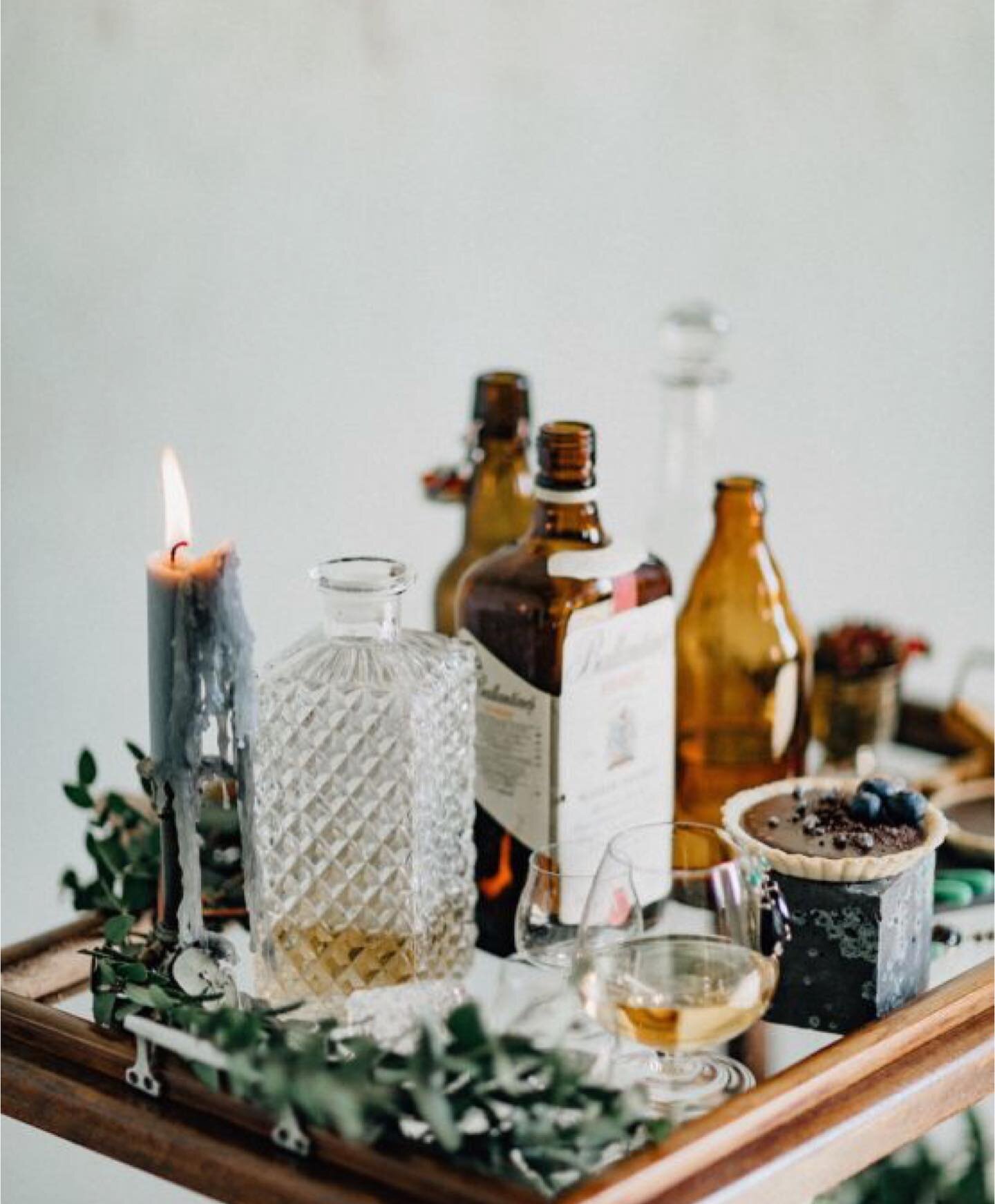 Why You Should Have a Drink Cart at Your Next Event 🍻 

From fruit punch to water, beer or champagne - you simply can&rsquo;t go wrong with a drink cart for any occasion. Not only are they versatile, they&rsquo;re quaint and easily accessible for al