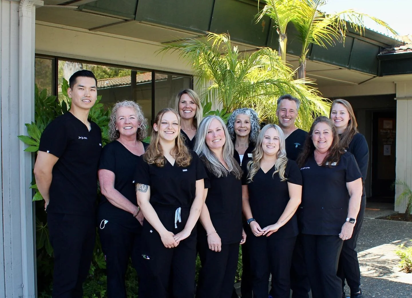 Our lovely staff who goes above and beyond to help our patients and then there is us two 🤪

#teeth #dental #dentist #dentistry #tooth #biomimetic #novato #marincounty #dentalassistant #dentalhygiene