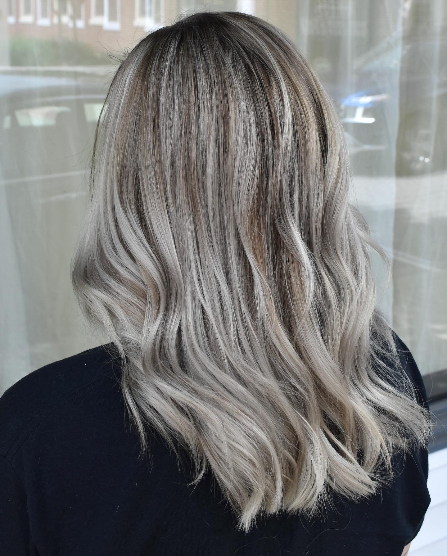 I’m in love with seeing this before and after
This client came in and her main goal was to stay feeling bright but now be globally blonde. This was her first time in my chair so my goal was to reincorporate dimension and maintain brightness th