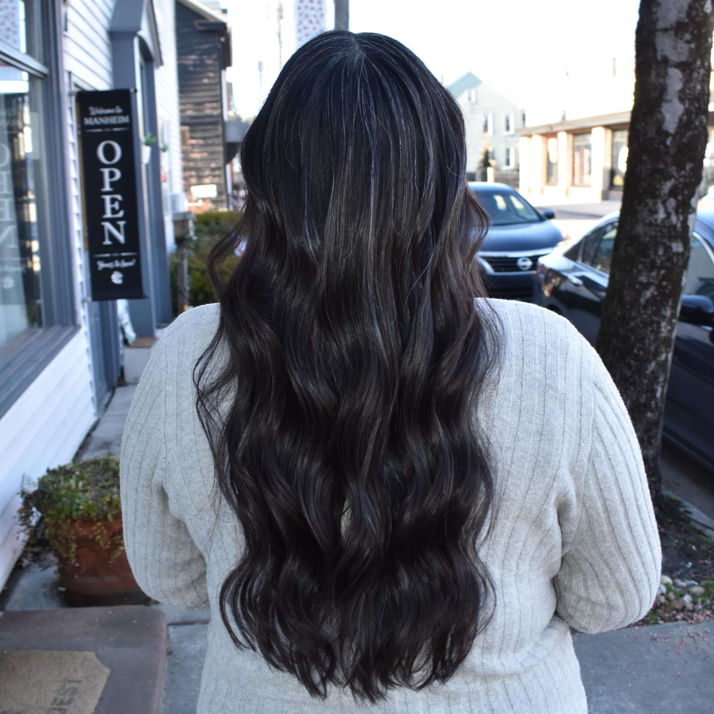 Reminder, to have healthy long hair you have to trim your hair at least every 12 week
Let’s make 2024 the year we work towards all those gorgeous hair goals ππ
ππΌ‍βοΈ - @andrew.stylist
STYLED WITH πΏ
@malibucpro leave in conditioner
@o
