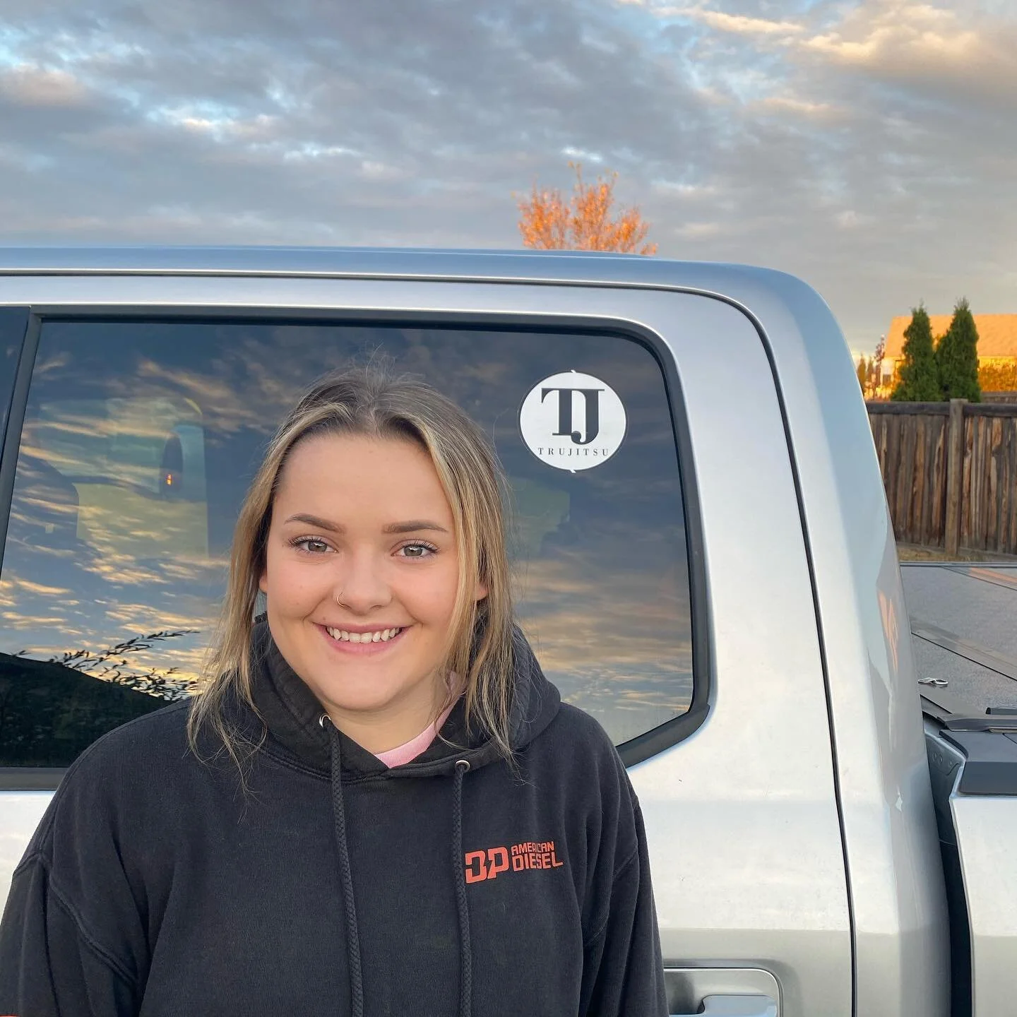 That&rsquo;s my daughter. I think she&rsquo;s just so cute. I pinch her!!! This truck is stickered and ready to go!!