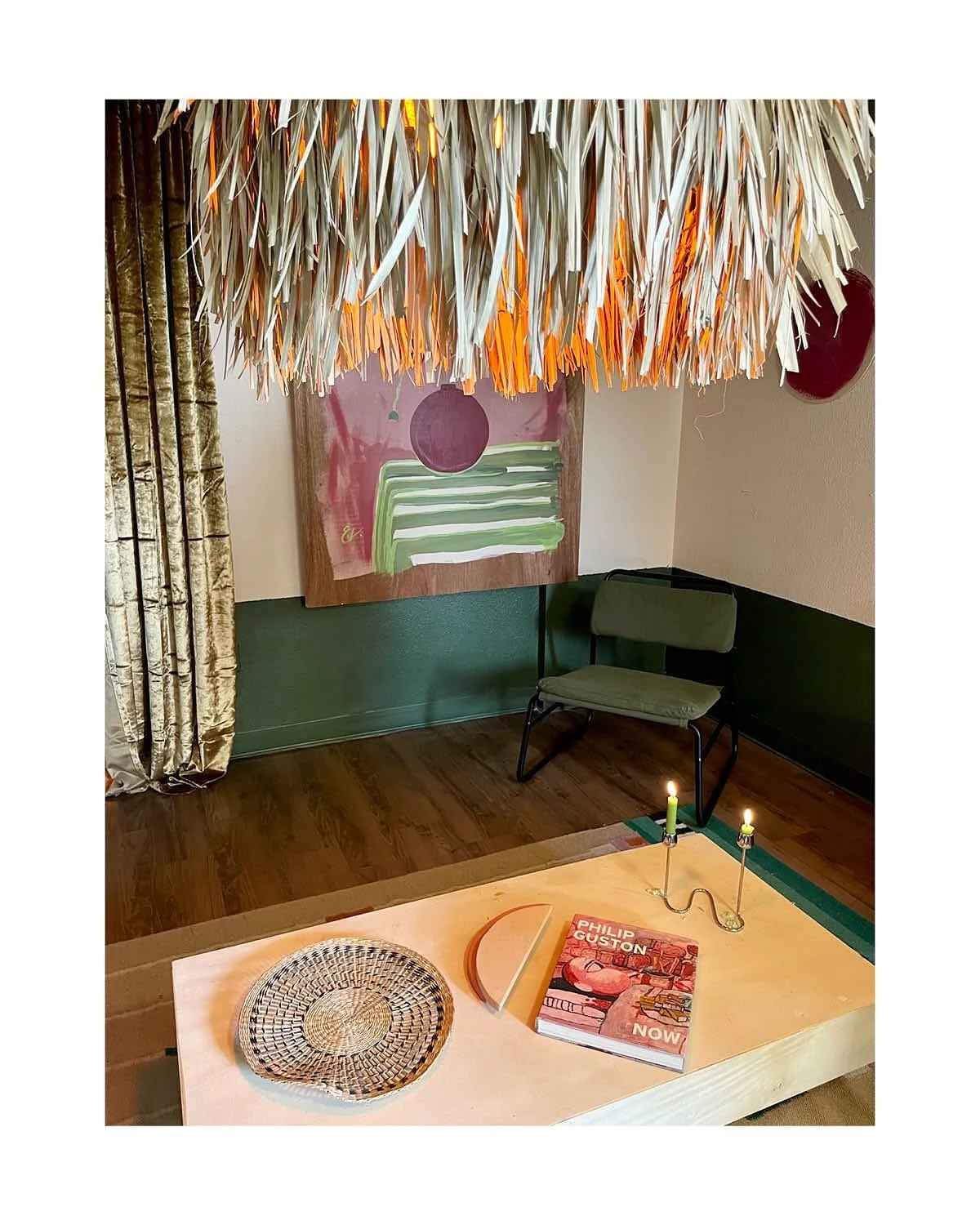 Loved seeing “Room Service” at Union Market last weekend. So many inspiring interiors, furnishings and such amazing art. Each room had it’s own vibe and there were so many small details that made the spaces really intimate and origi