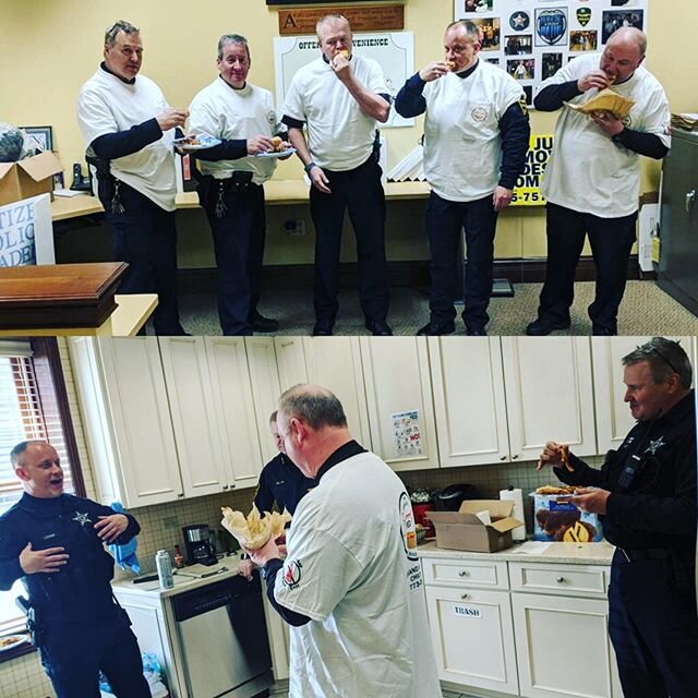 Feeding the #frontline one department at a time! We donated food for the Campton Hills Police Department, Elburn Fire Department and KCOM Police Dispatch! Thank you for your service! #frontline #essentialworkers #support #thankyou #jimmysredhots #pol