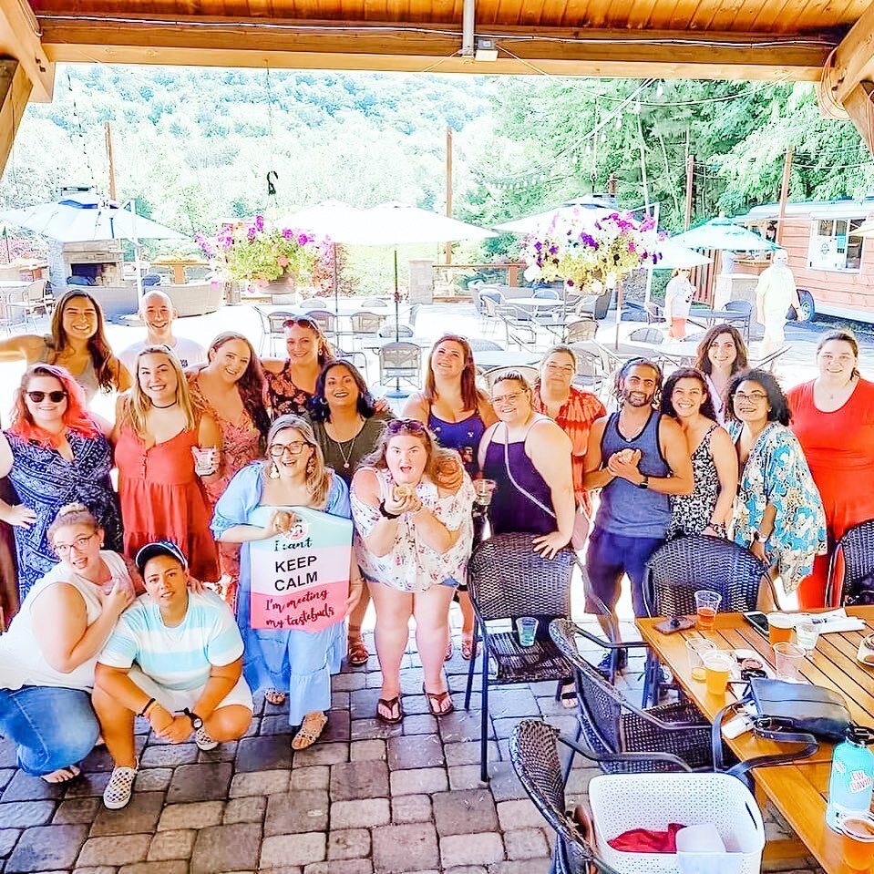 A HUGE ❤️🙌 thank you to all the Buds who made it out to @barleycreekbrewing yesterday for a delightful Tastebud Poconos Meet Up! It was wonderful to finally put faces to the names of people we have grown to love from the Facebook Tastebud Group! 😘 