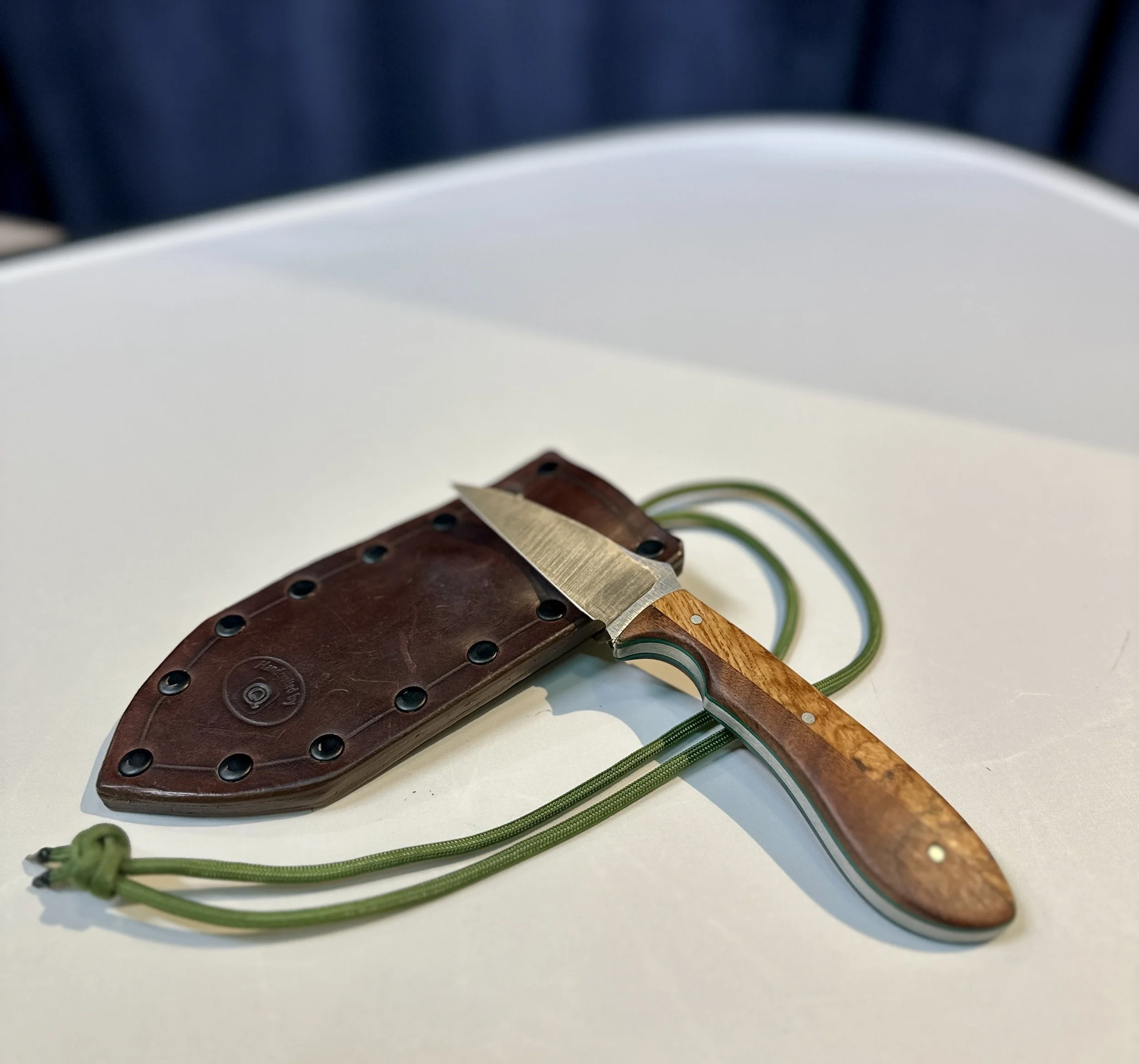 Nitro-V Wharncliffe with IPE/OAK Burl scales & Green liners