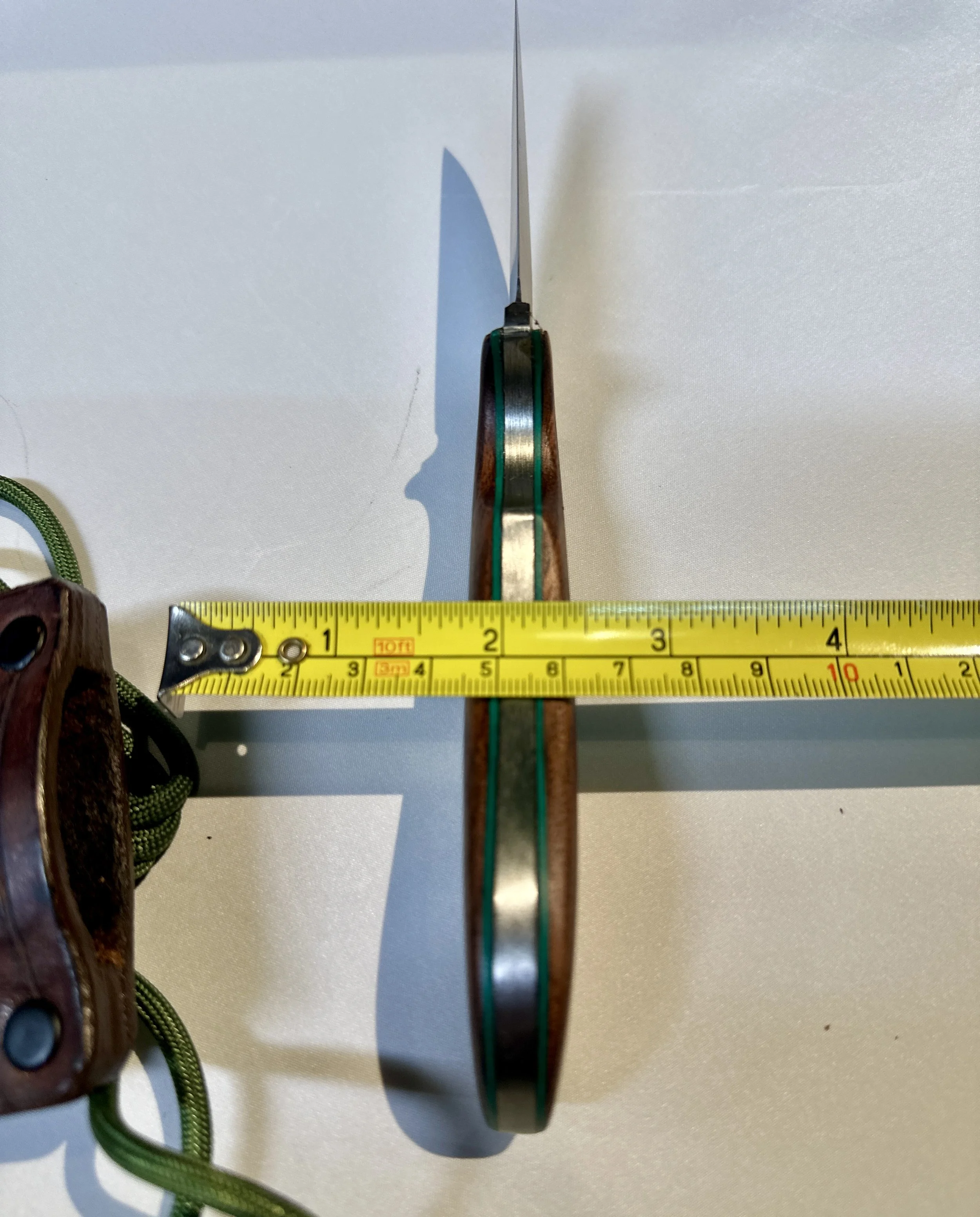 Nitro-V Wharncliffe with IPE/OAK Burl scales & Green liners