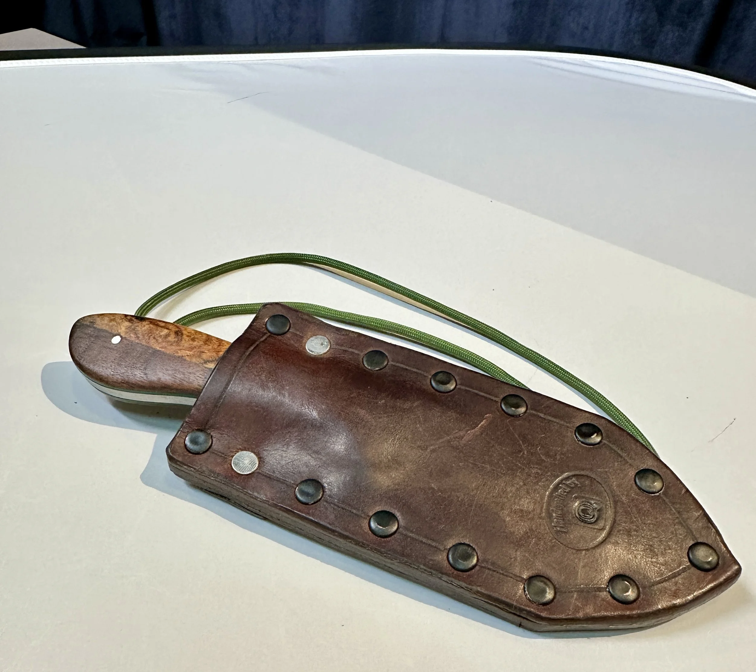 Nitro-V Wharncliffe with IPE/OAK Burl scales & Green liners