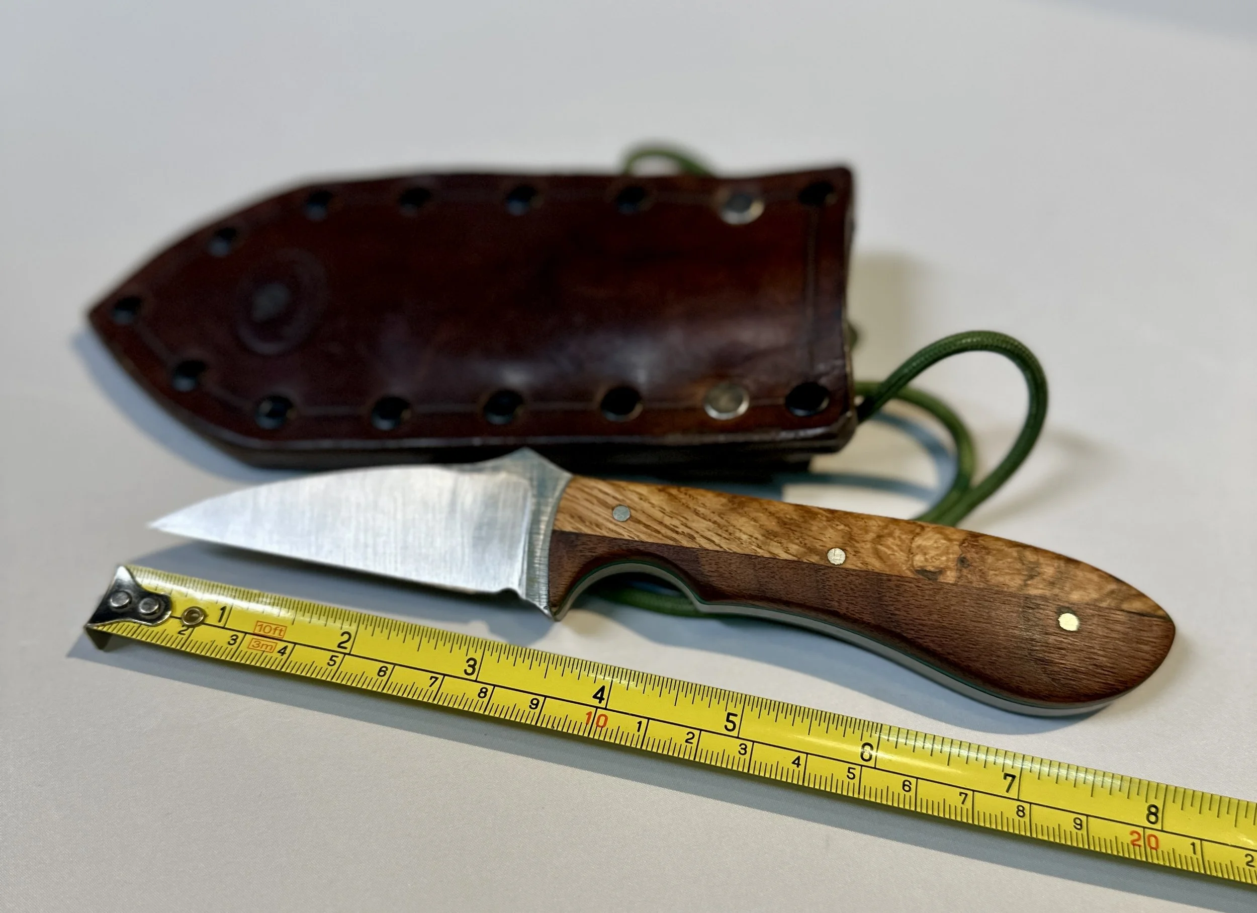 Nitro-V Wharncliffe with IPE/OAK Burl scales & Green liners