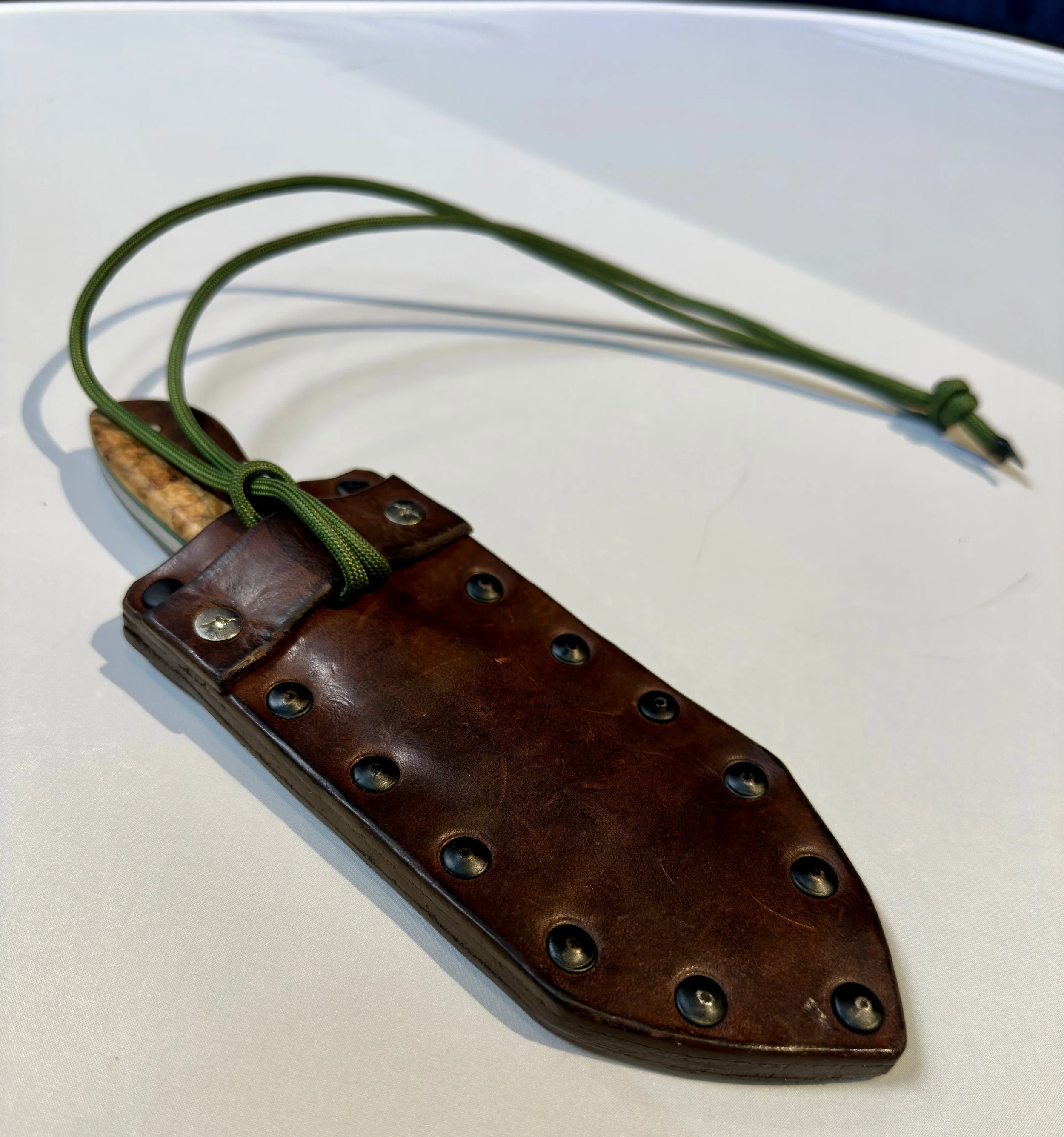 Nitro-V Wharncliffe with IPE/OAK Burl scales & Green liners