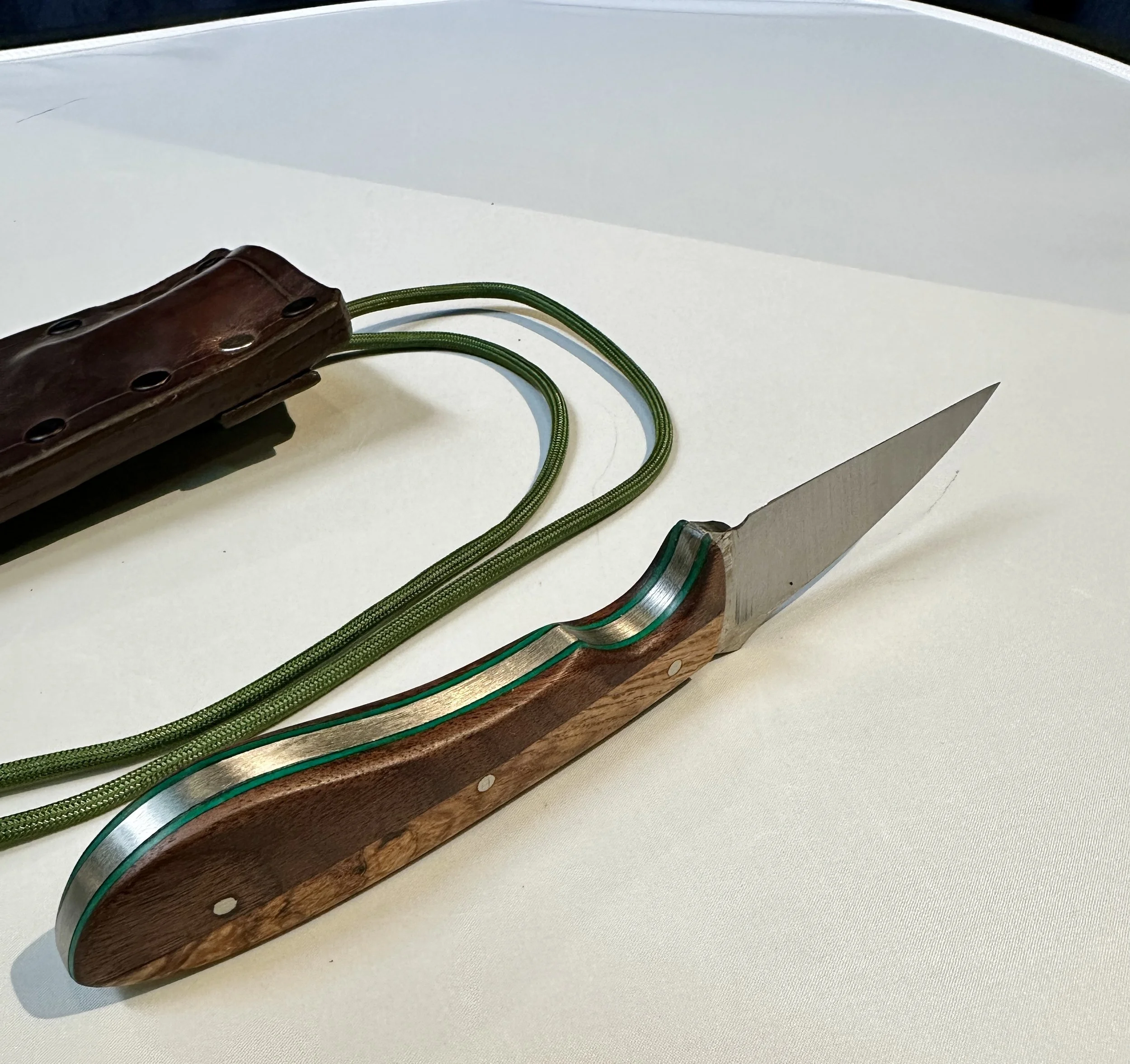 Nitro-V Wharncliffe with IPE/OAK Burl scales & Green liners