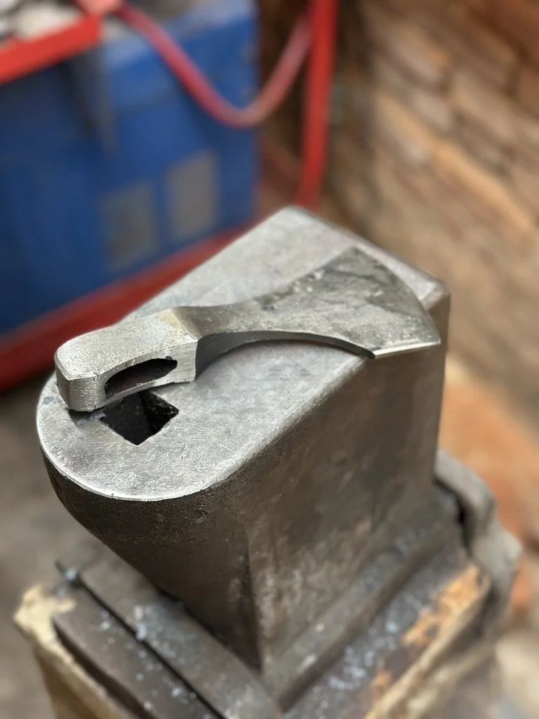 4140 Small whittling axe making process 5