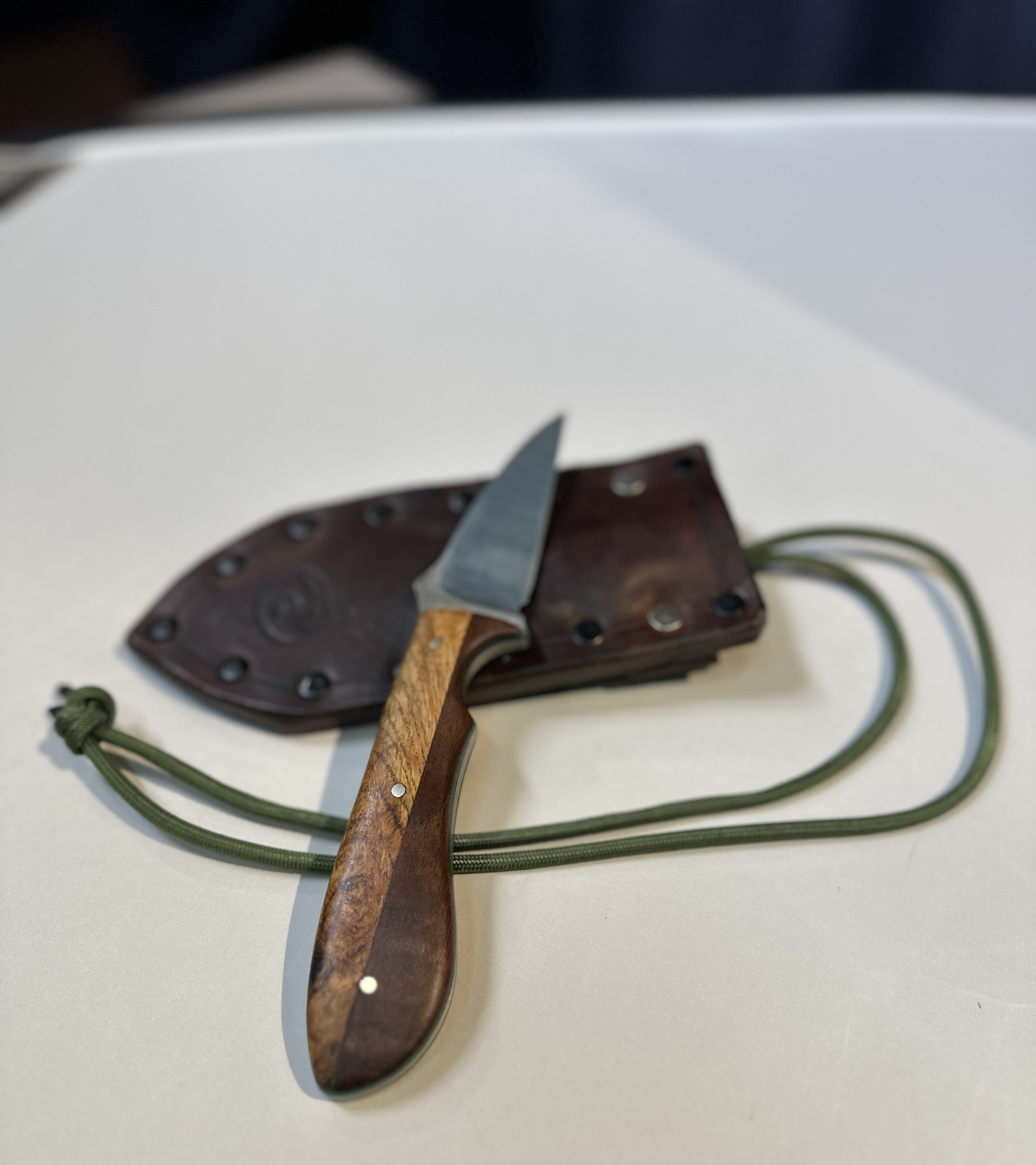 Nitro-V Wharncliffe with IPE/OAK Burl scales & Green liners