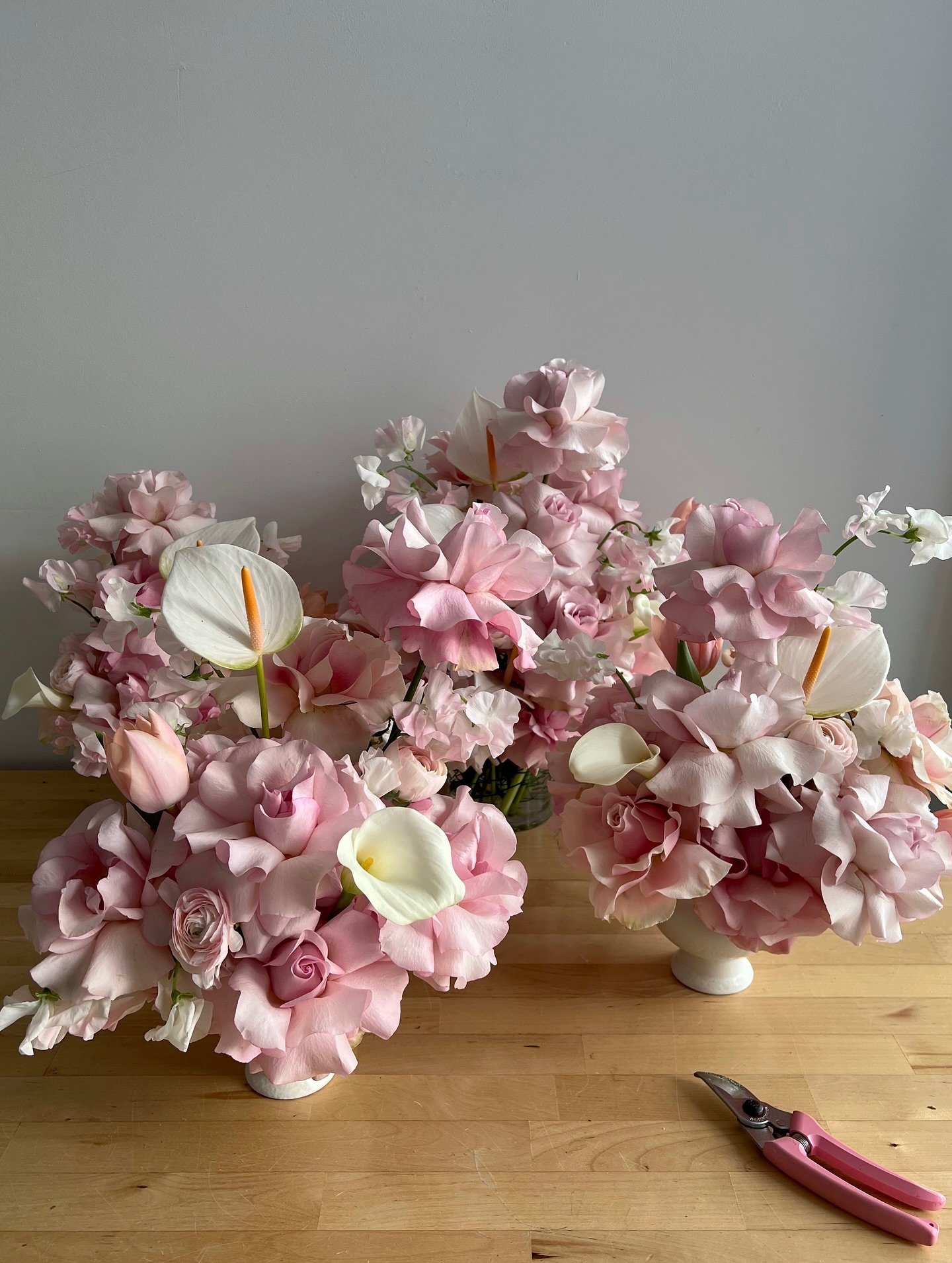 for @summerfridays 🍰🍓🍦
i haven't had the chance to reflex roses in a while, these were so comforting to make💝