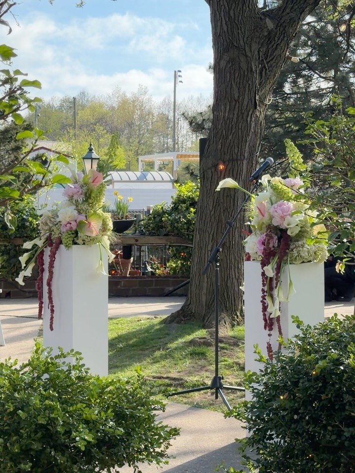 sweet ceremony and all calla reception for m + e 🦢🤍