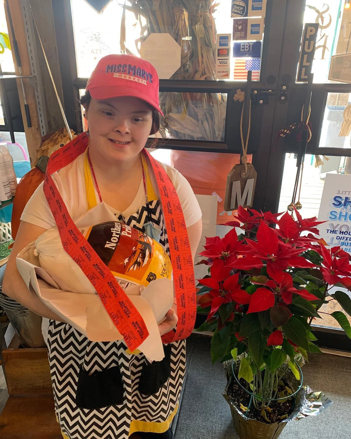 GIVEAWAY TIME! 🍁🦃🍂
In honor of Thanksgiving, we are giving away a FREE turkey & some Miss Mary's Market goodies!
Entering is easy! Here's how:
🍁For ONE entry, LIKE this post, TAG a friend in the comments, and SHARE to your timeline!
🍁For