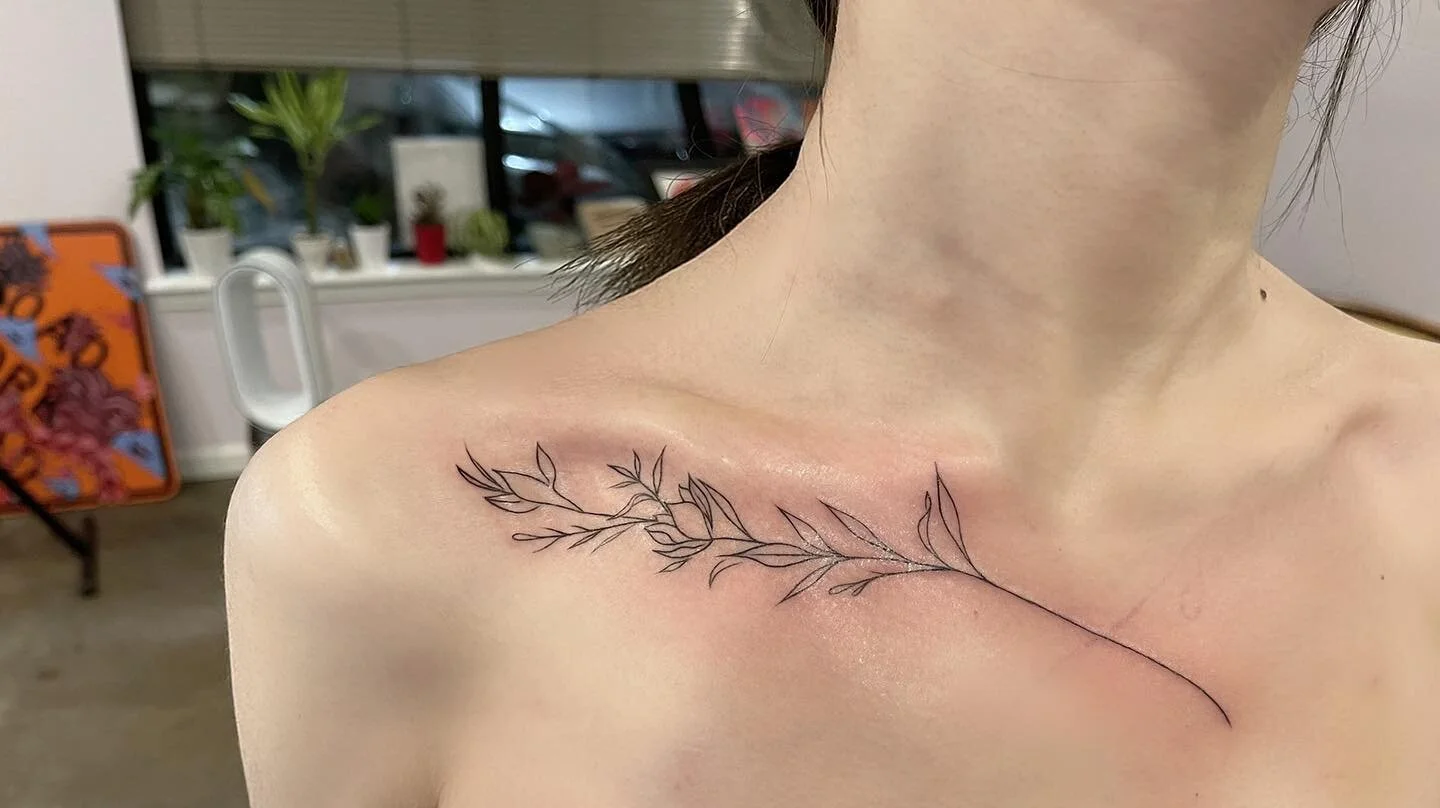 Eva — MOON INK & GALLERY