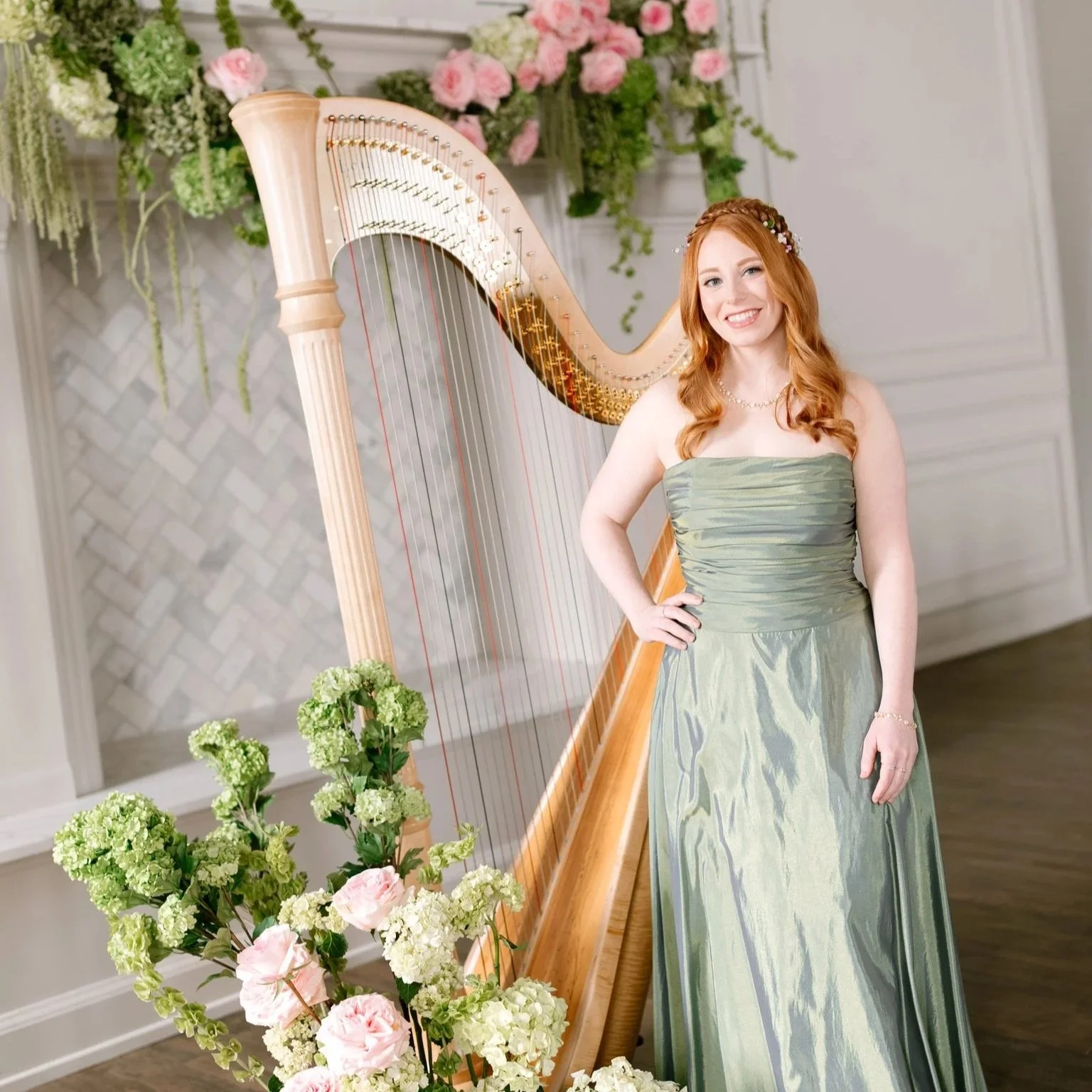 Harpist Lauren McCombe