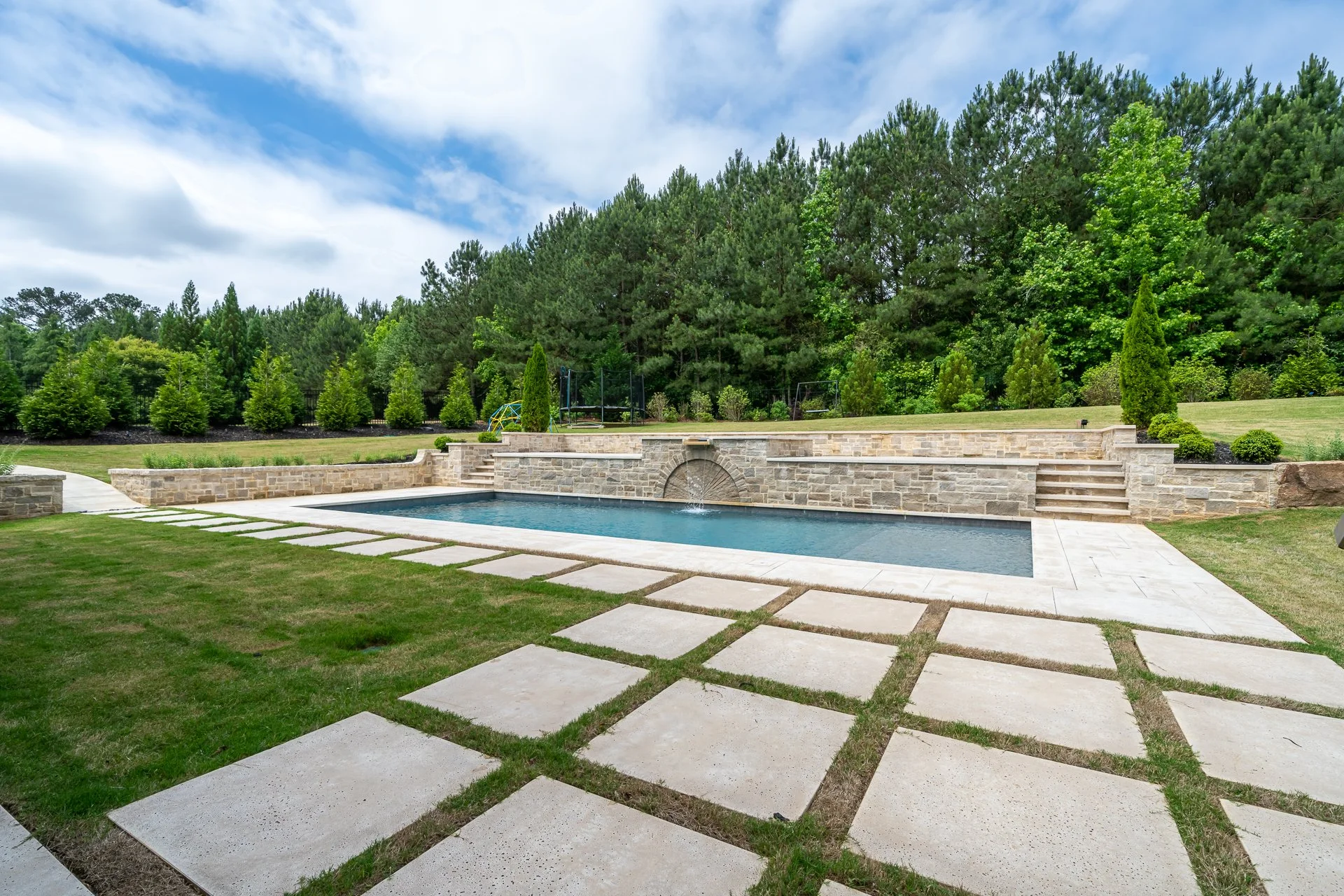 Woodstock-pool-builder