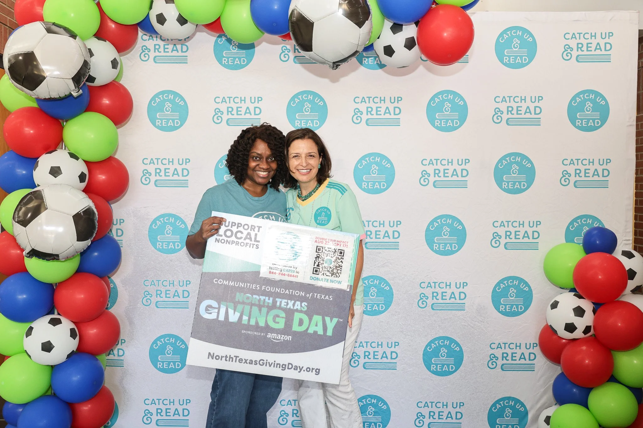 Now this is a #SignsOfGiving! 💙📚

Our President &amp; CEO, Carol Goglia, and Principal Madlock of McShan Elementary are all smiles and ready for @NorthTexasGivingDay! We&rsquo;re so grateful for school partners like McShan who share our commitment 