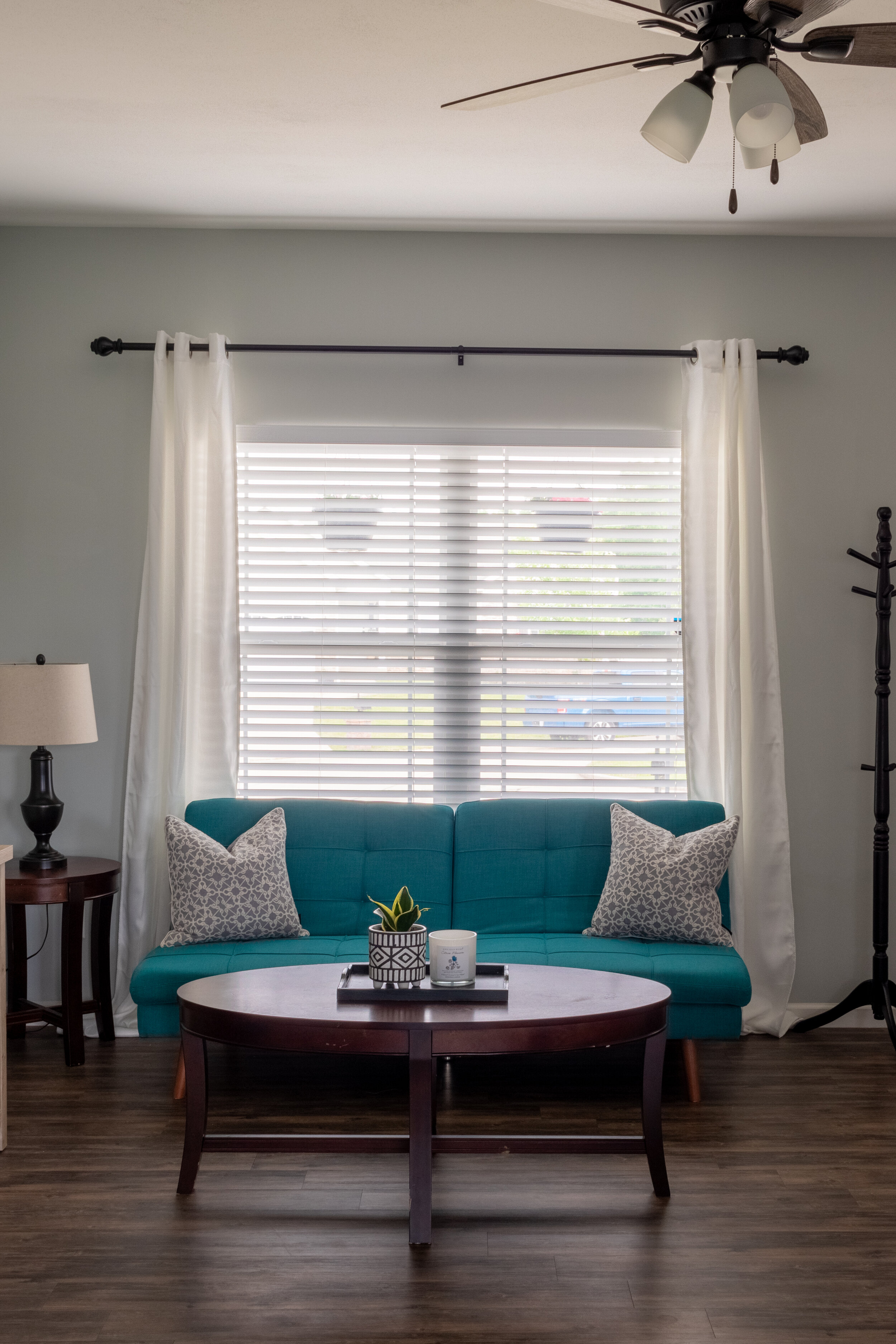 how to make your small room look bigger with curtains