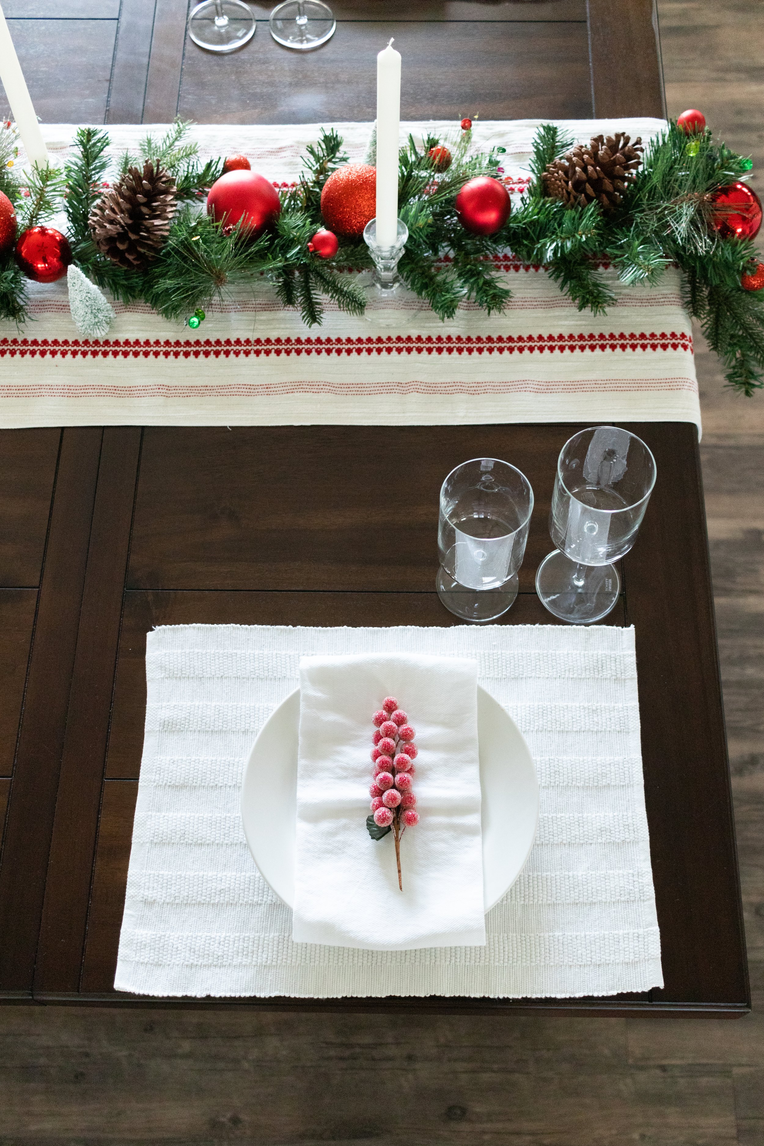 farmhouse wooden dining room table with Schott Zwiesel Tritan Crystal Modo Wine Glass 