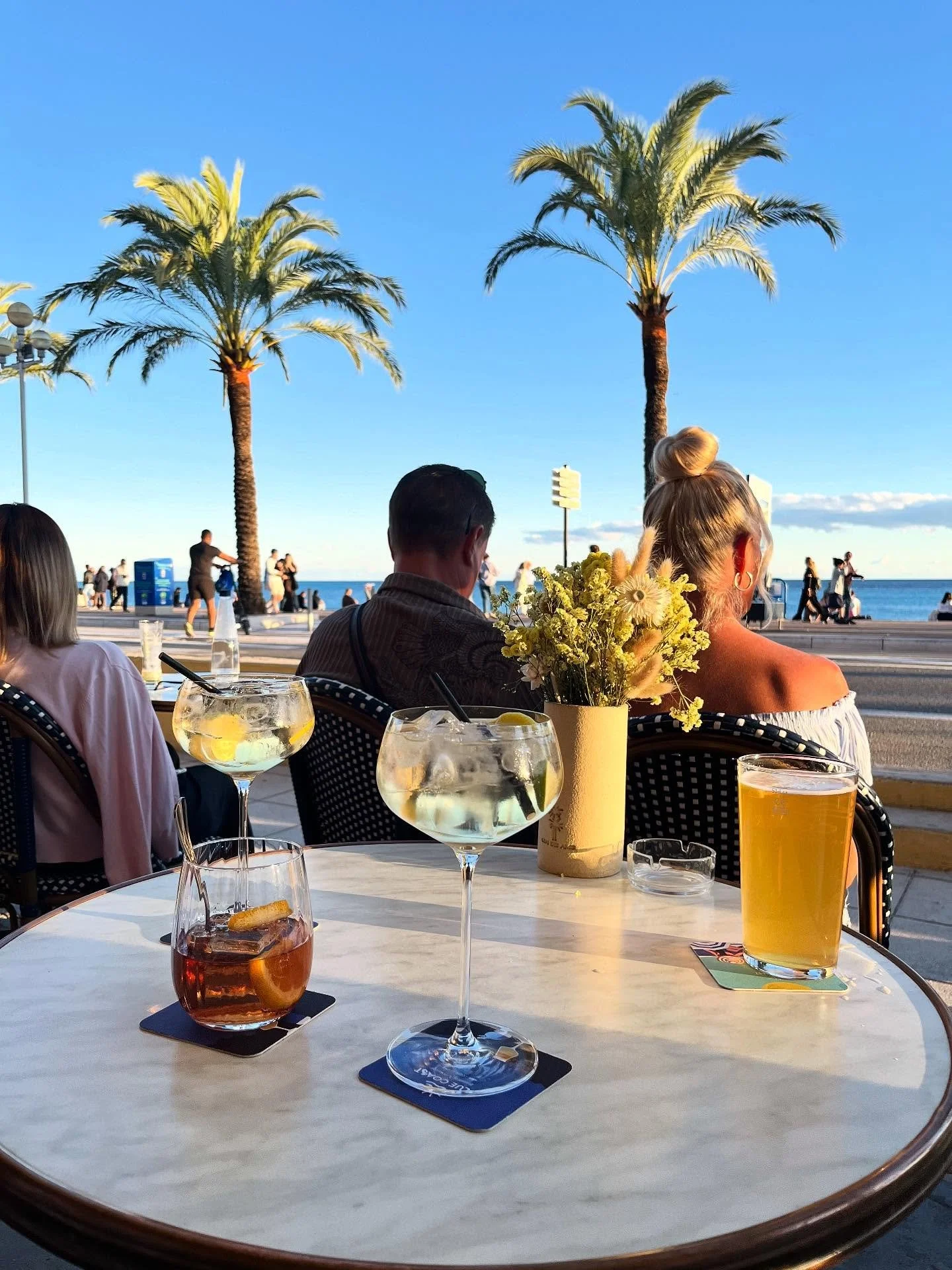 | finishing each day along the promenade watching the sunset (and the world go by). ✨👌🏼

#OneBiteAtATime #Nice #FrenchRiviera #SouthOfFrance #France