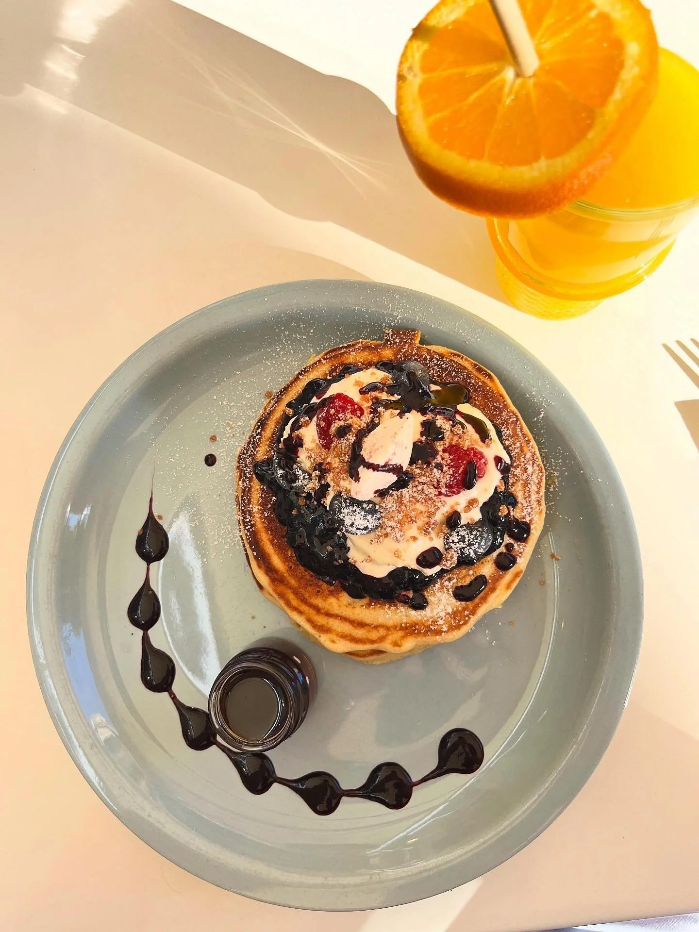| brunching done well in France. Sweet or savoury? 🥞✨

#OneBiteAtATime #Brunch #FrenchRiviera #SouthOfFrance #France