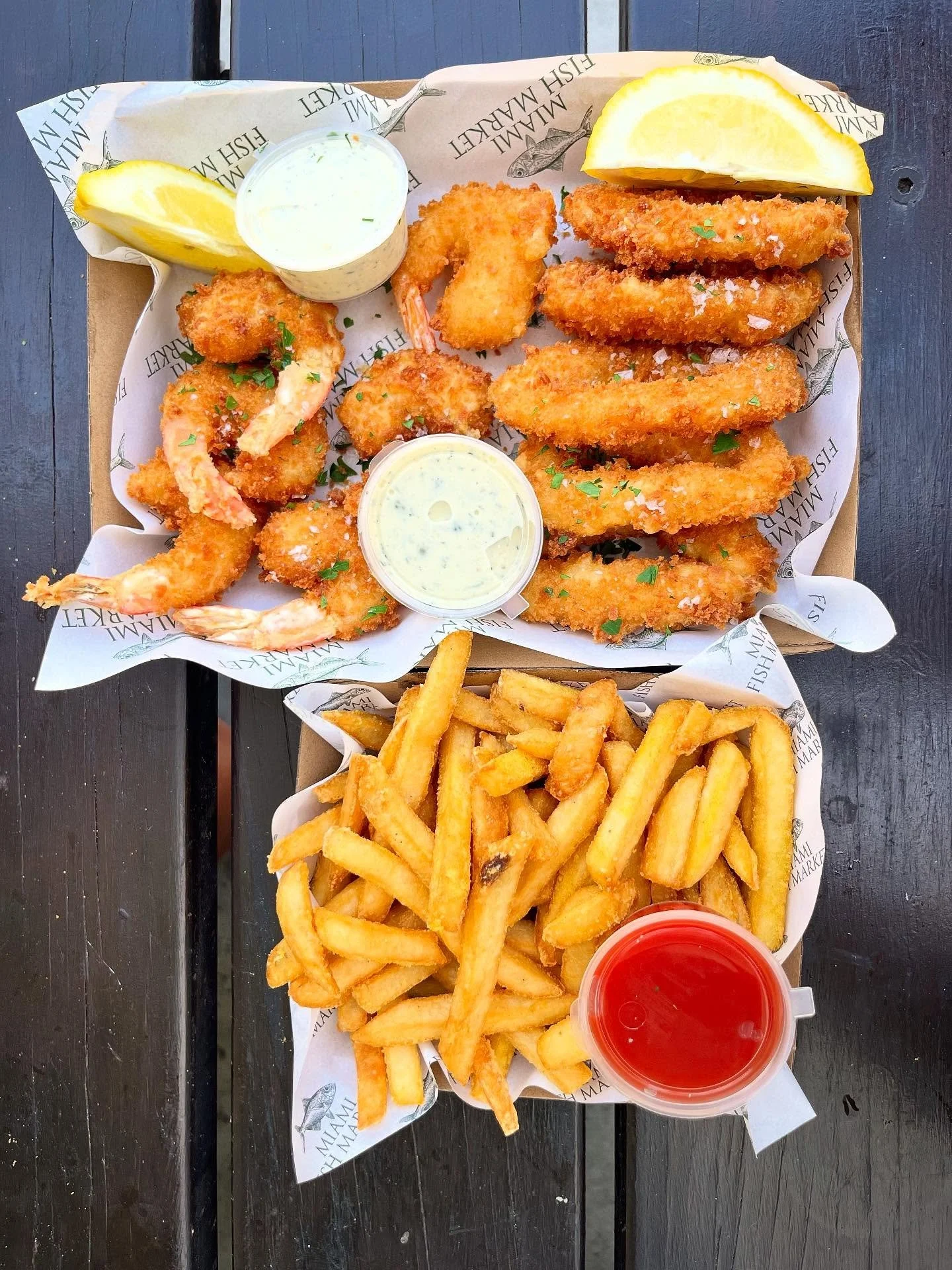 | lunch at @MiamiFishMarketAU and drinks at the luxe @MondrianGoldCoast makes for the perfect afternoon on the coast. ✨

#OneBiteAtATime #MiamiFishMarket #GoldCoast