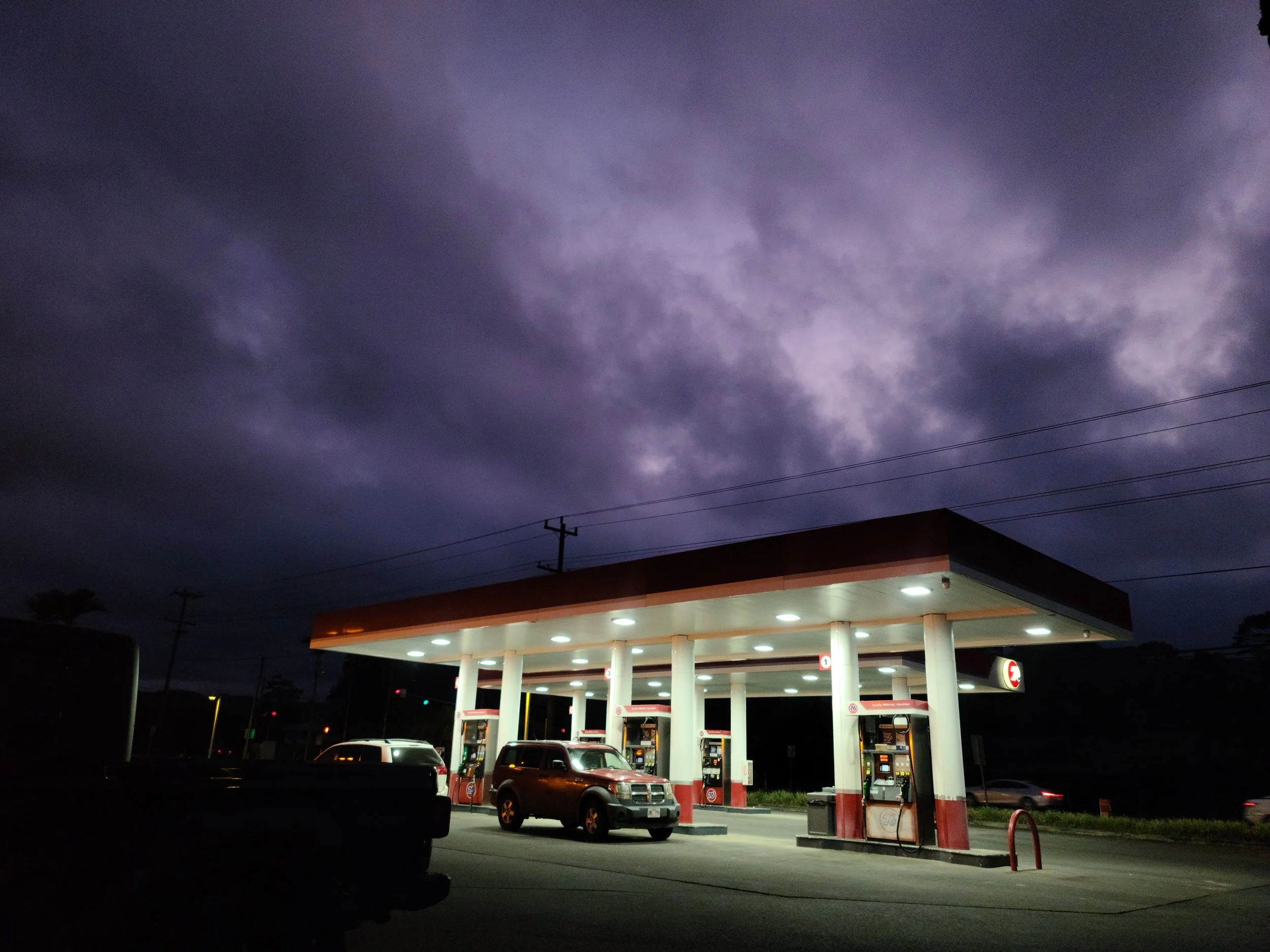 Road to Hilo.jpg