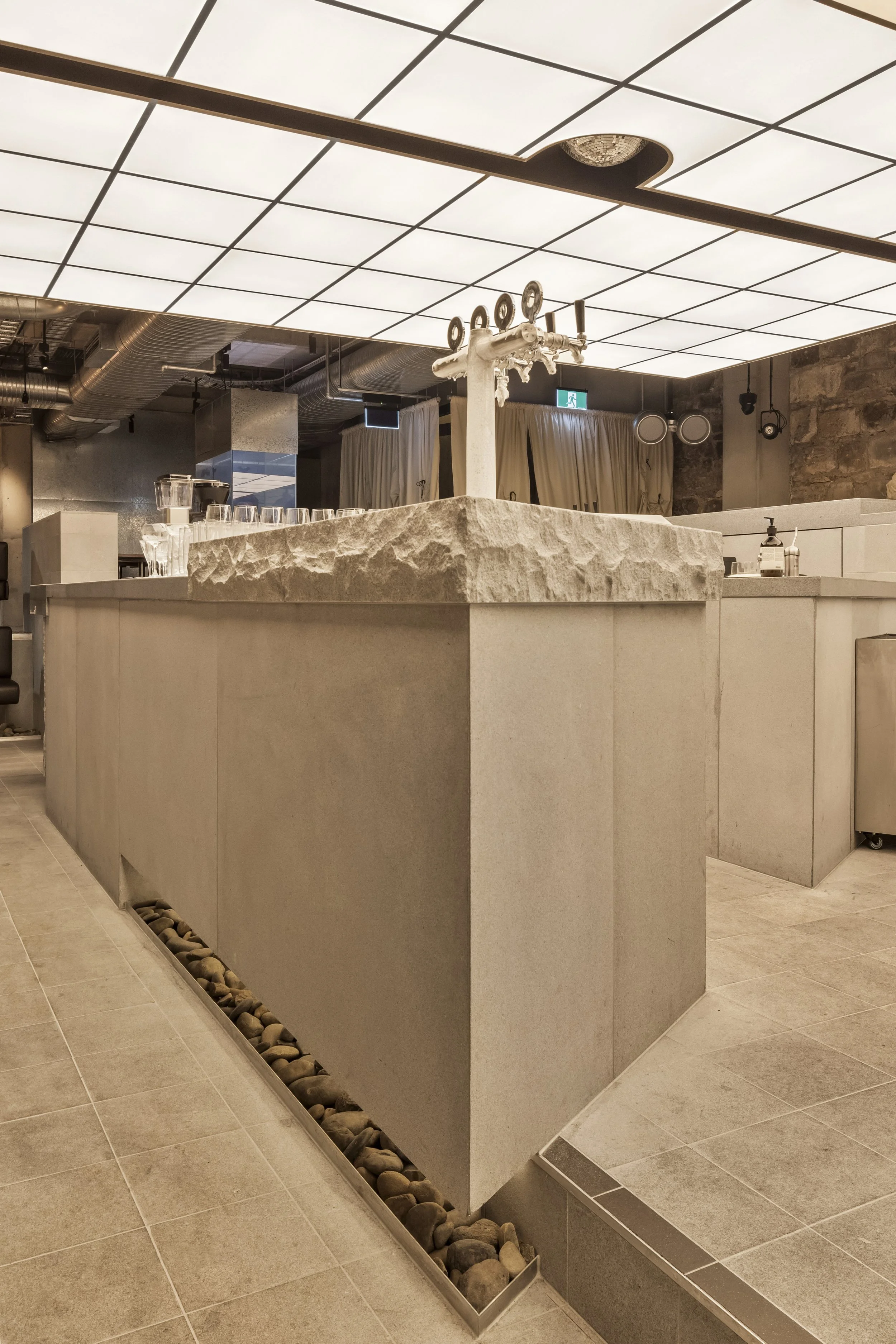 StudioBlackardt-LowryGroup-Central-15.jpg